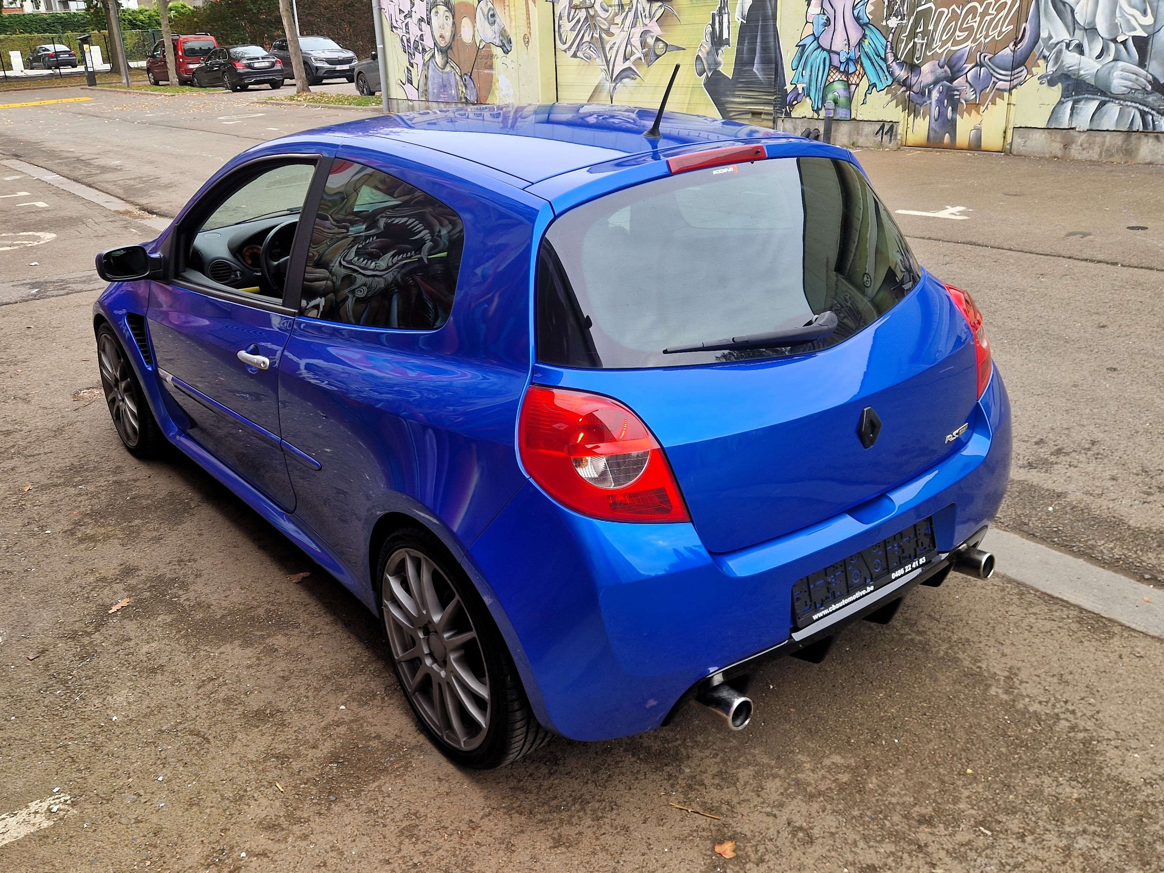 Renault Clio Clio 2.0i 16v Sport