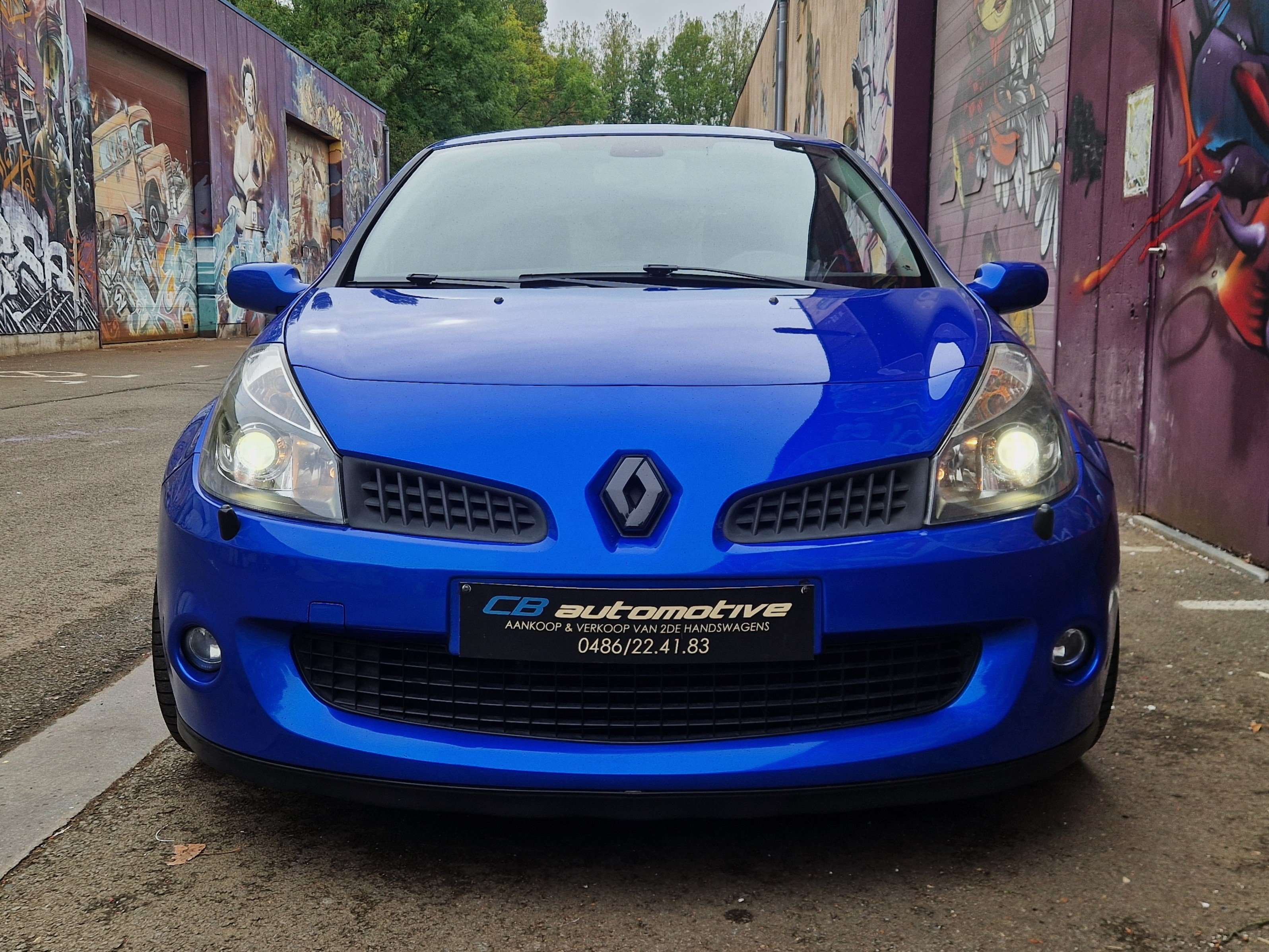 Renault Clio Clio 2.0i 16v Sport