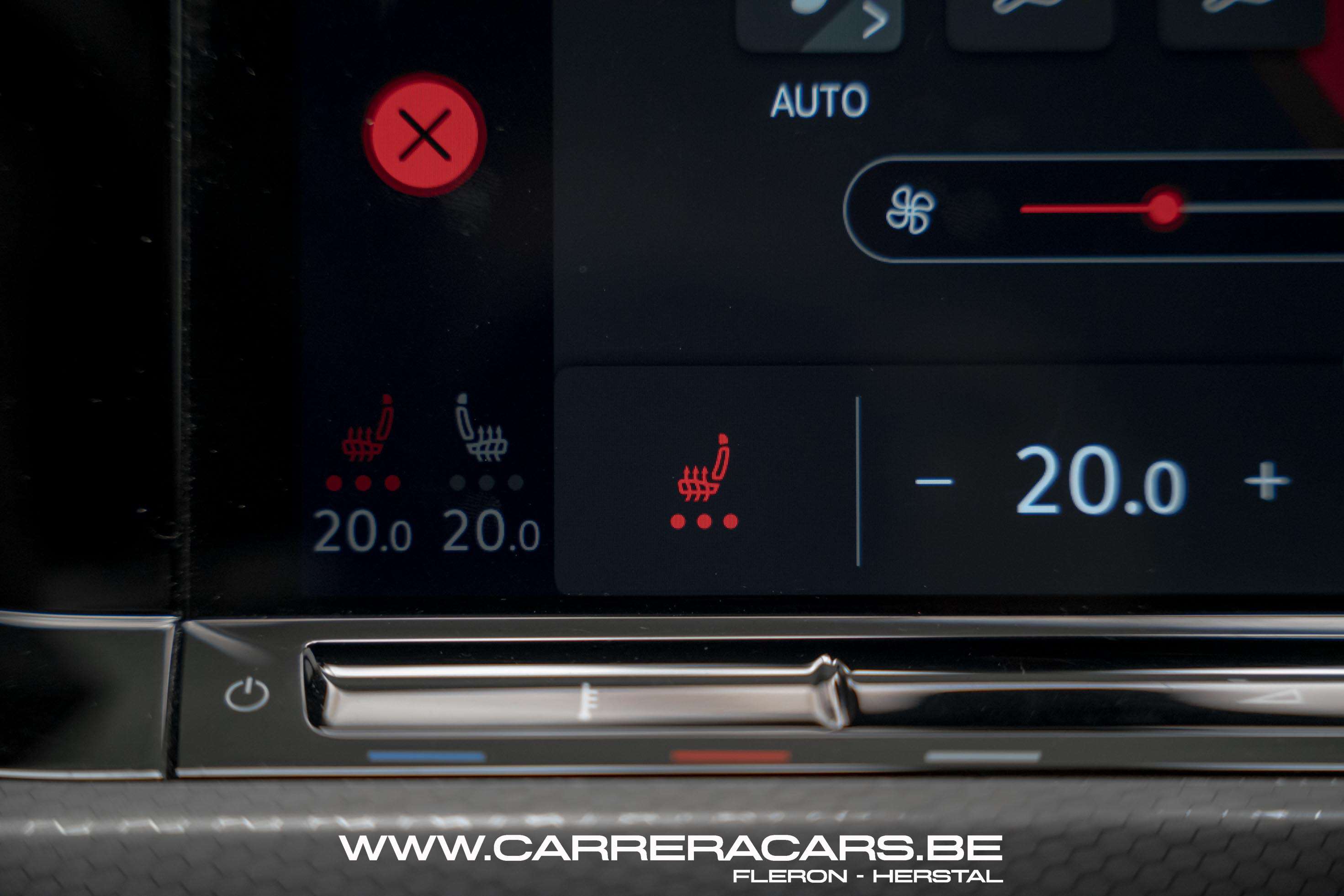 Volkswagen Golf GTI VIII 2.0 TSI*|NEW*NAVI*MANUELLE*KEYLESS*CARPLAY*WINTER PACK*CRUISE ADAPTATIF*CLARK PLAID*GARANTIE*|
