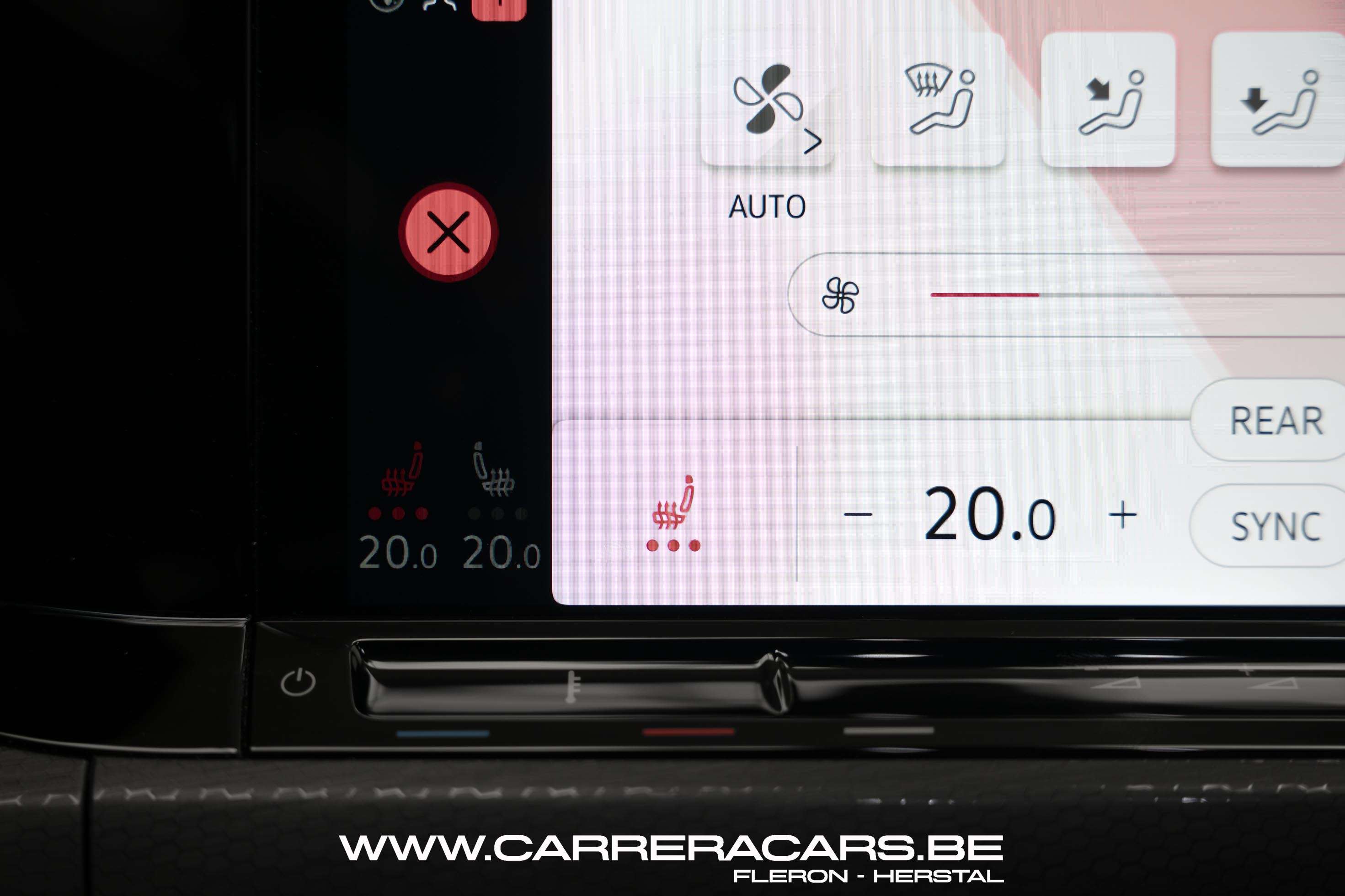 Volkswagen Golf GTI VIII 2.0 TSI DSG*|NEW*NAVI*KEYLESS*CARPLAY*WINTER PACK*CRUISE ADAPTATIF*CLARK PLAID*GARANTIE*|