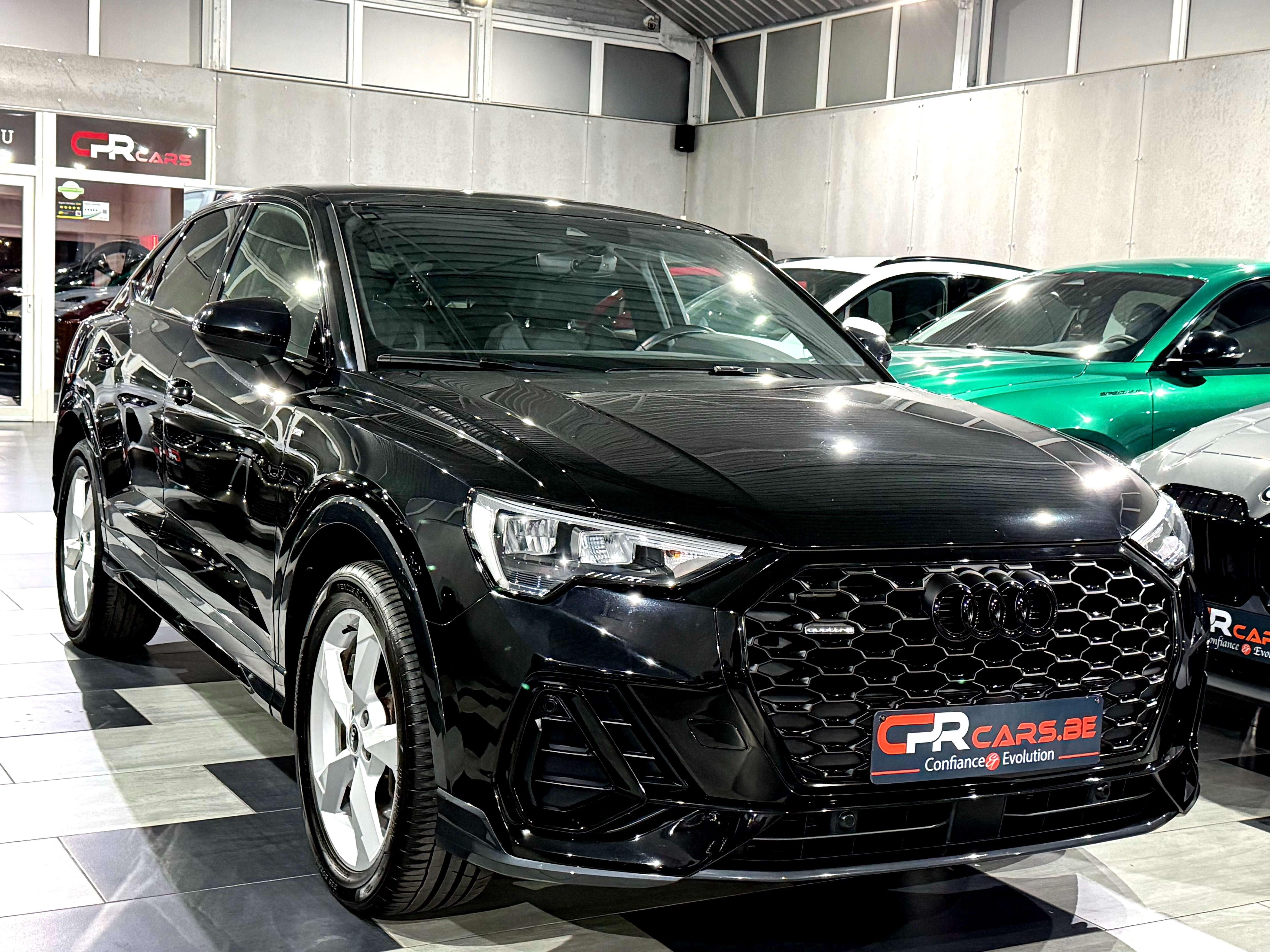 Audi Q3 Sportback 40 TFSI Quattro S line 1e Main Etat Neuf