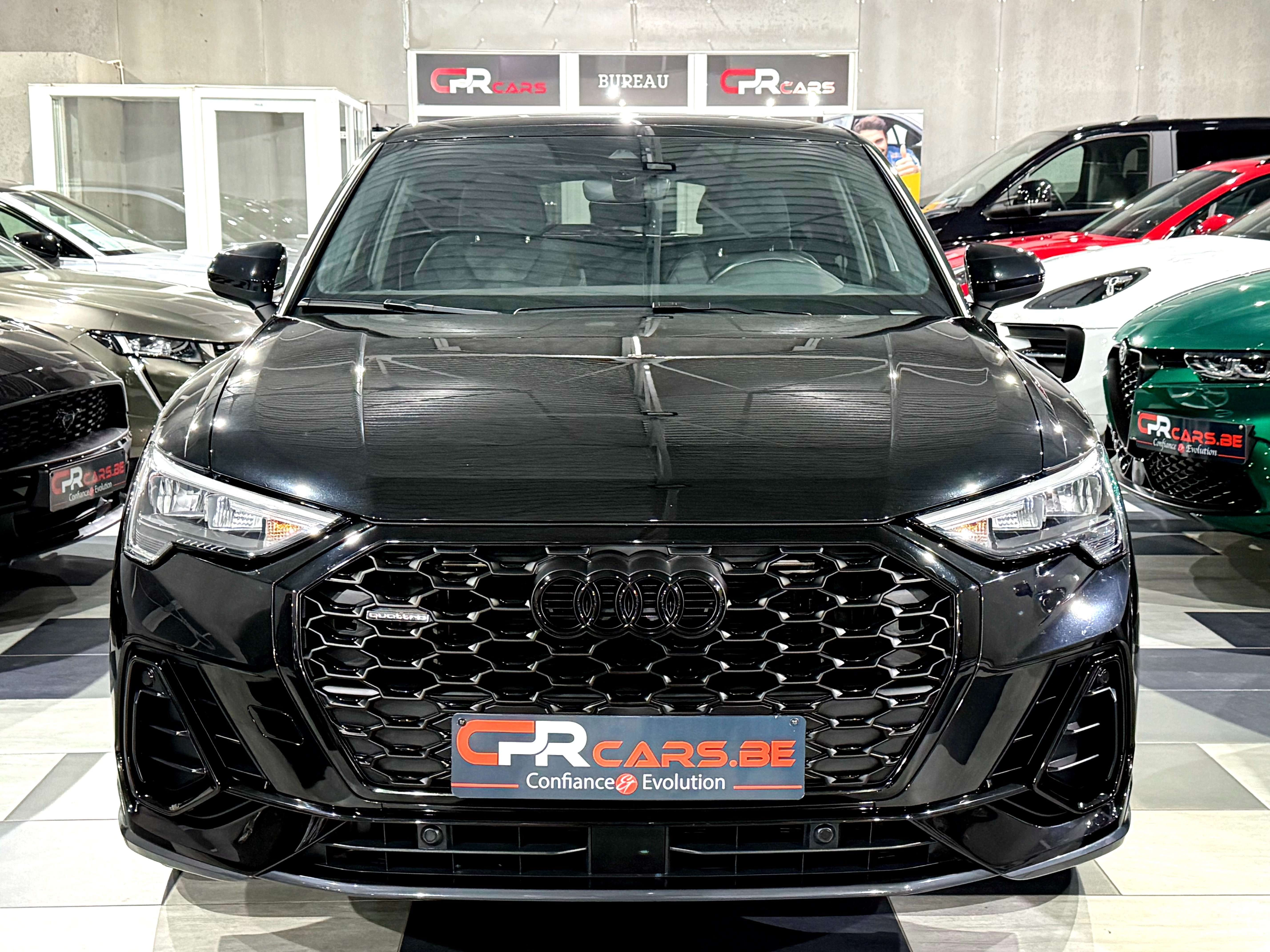 Audi Q3 Sportback 40 TFSI Quattro S line 1e Main Etat Neuf