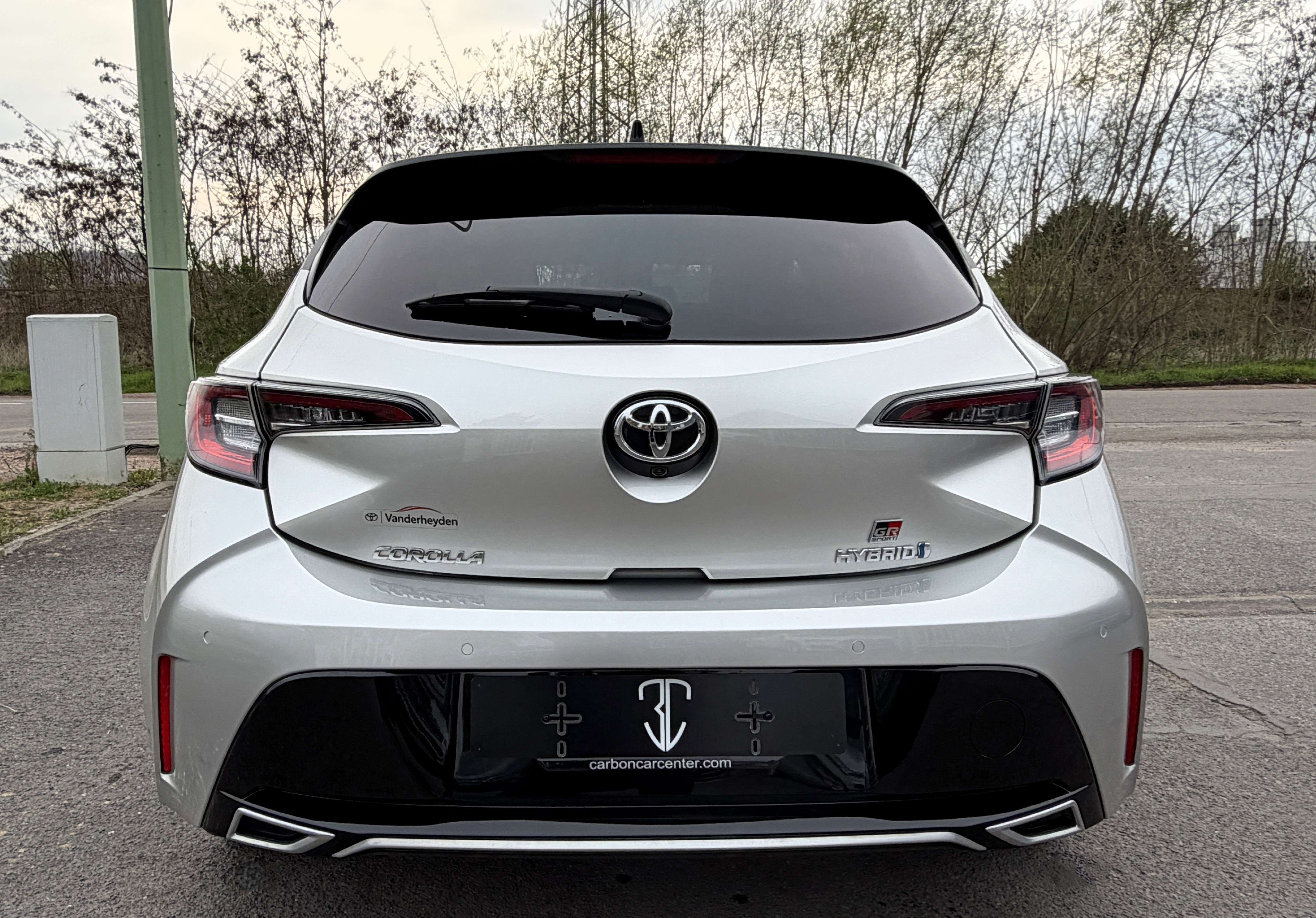 Toyota Corolla Hybrid 1.8 GR Sport e-CVT LED/CAMERA/NAVI/KEYLESS