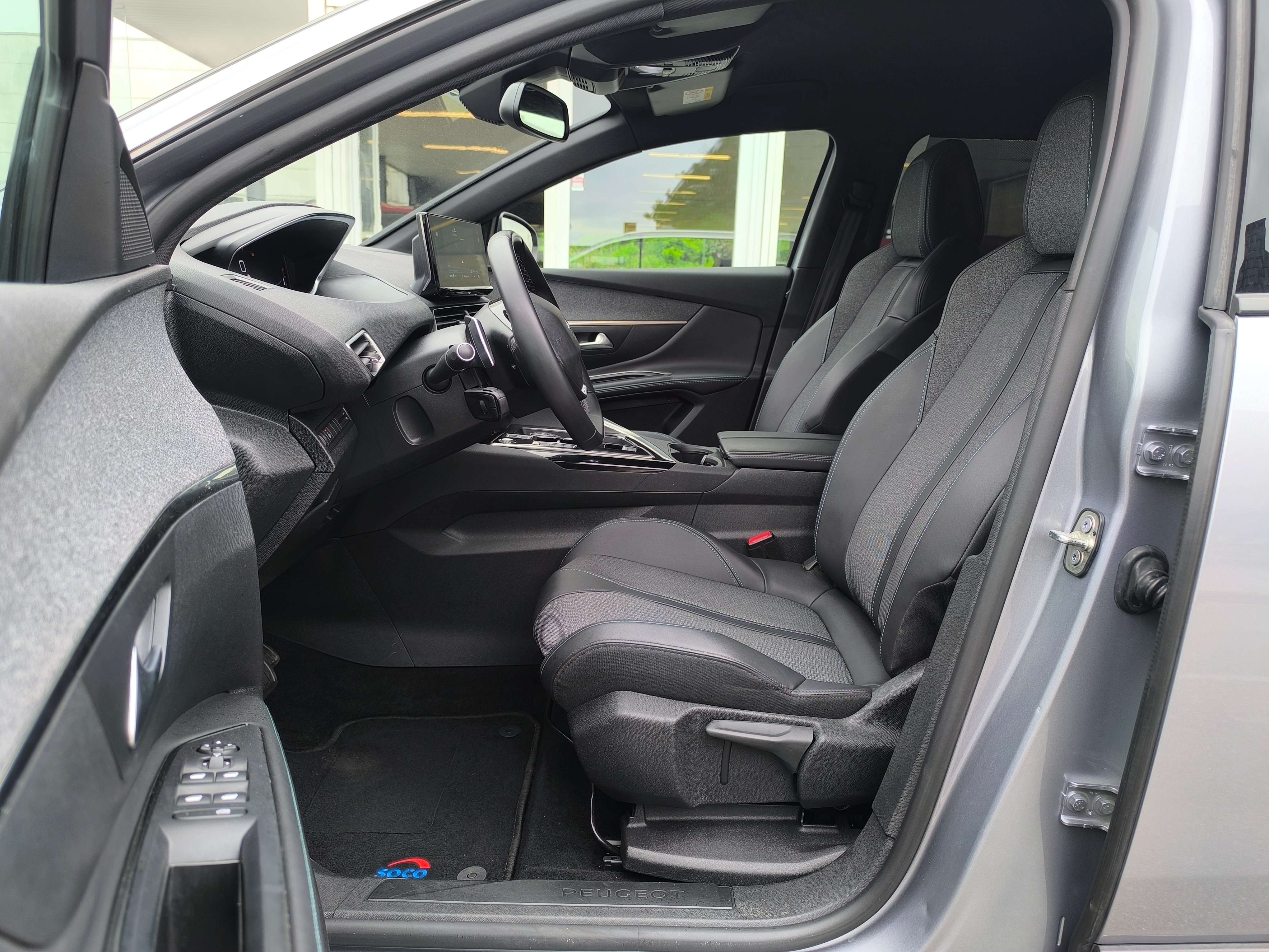 Peugeot 5008 1.2 ESSENCE Allure Pack CLIM GPS CAMERA 7 PLACES