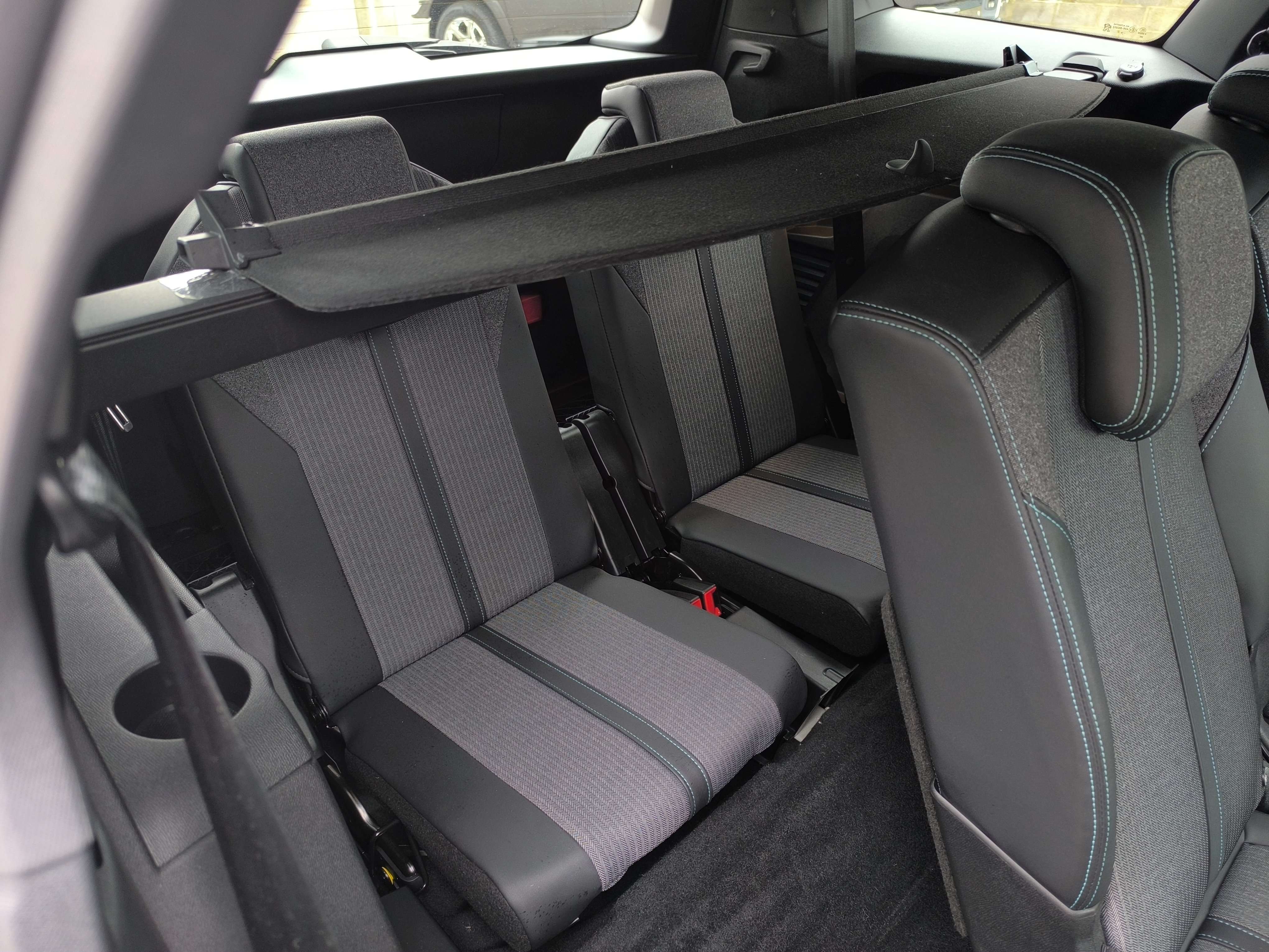 Peugeot 5008 1.2 ESSENCE Allure Pack CLIM GPS CAMERA 7 PLACES