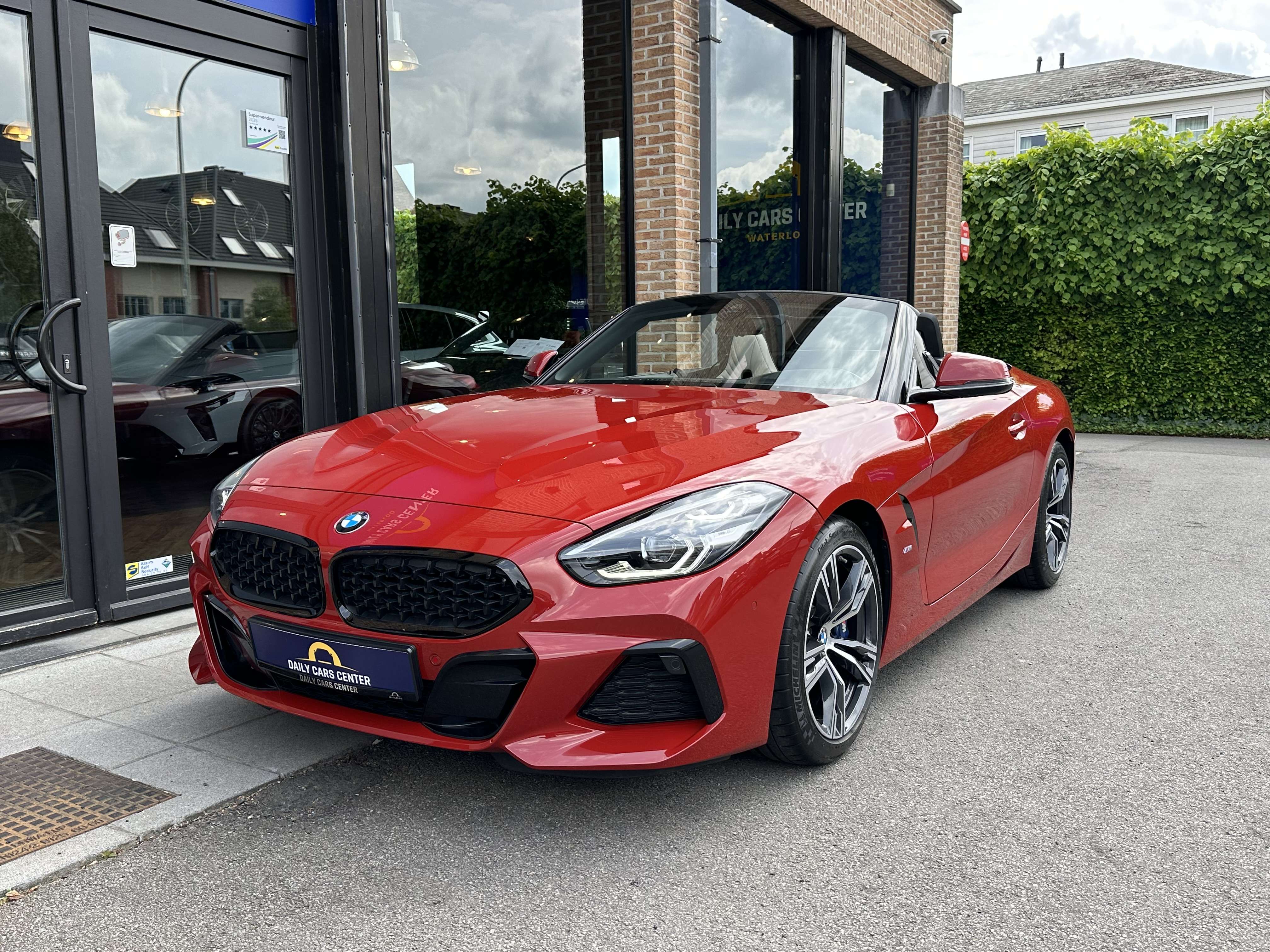 BMW Z4 2.0iAS sDrive30i I M Sport I Cuir I CarPlay I 1er main I HK I Cam