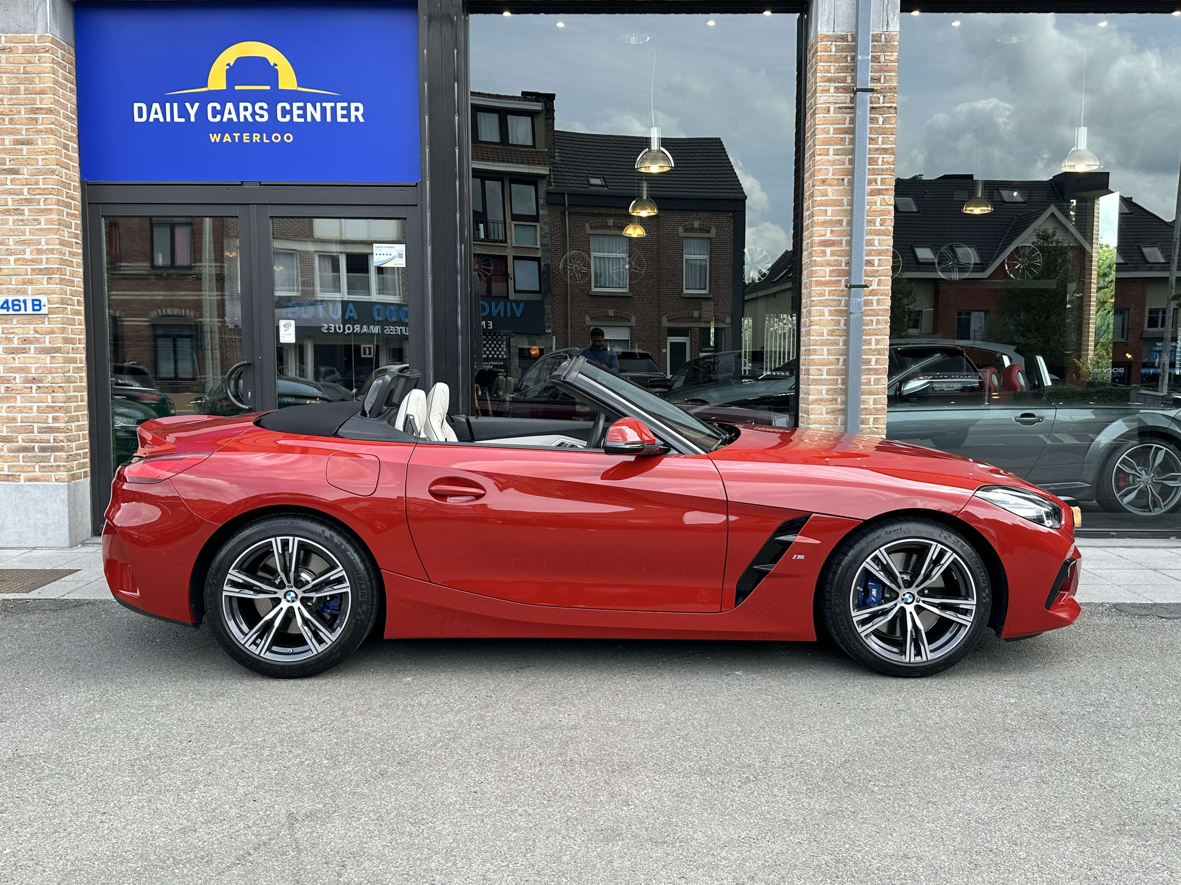 BMW Z4 2.0iAS sDrive30i I M Sport I Cuir I CarPlay I 1er main I HK I Cam
