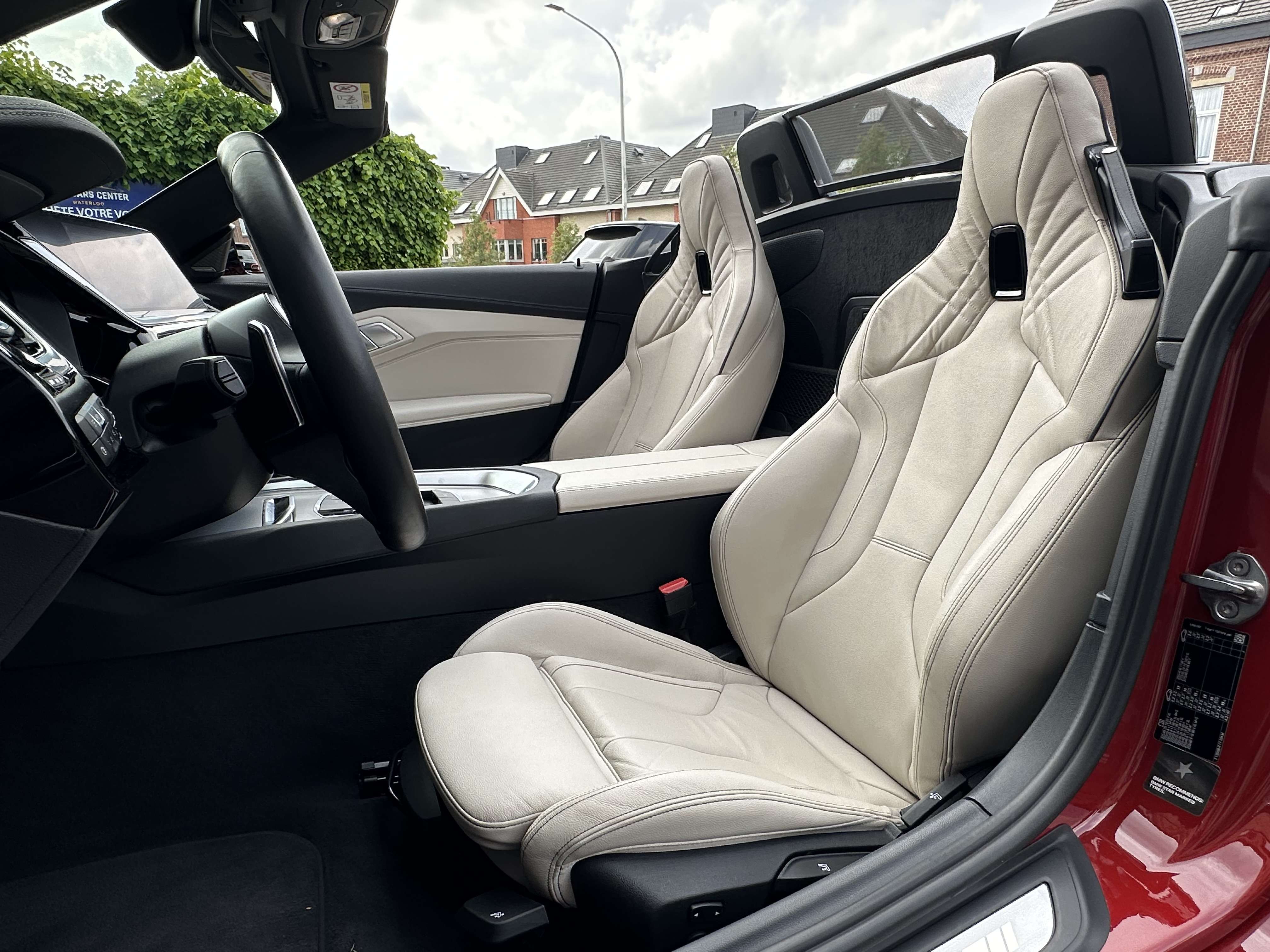 BMW Z4 2.0iAS sDrive30i I M Sport I Cuir I CarPlay I 1er main I HK I Cam