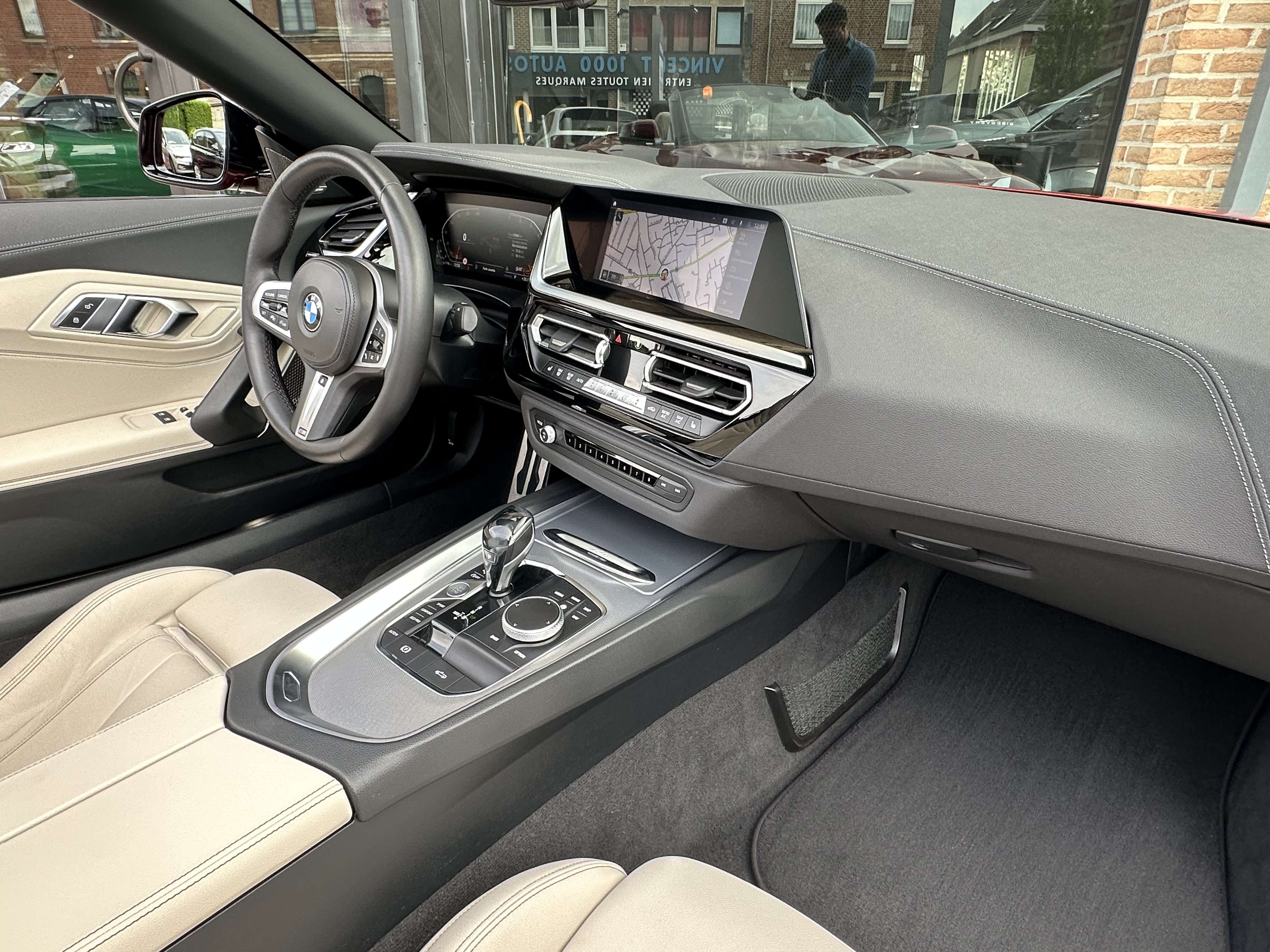 BMW Z4 2.0iAS sDrive30i I M Sport I Cuir I CarPlay I 1er main I HK I Cam