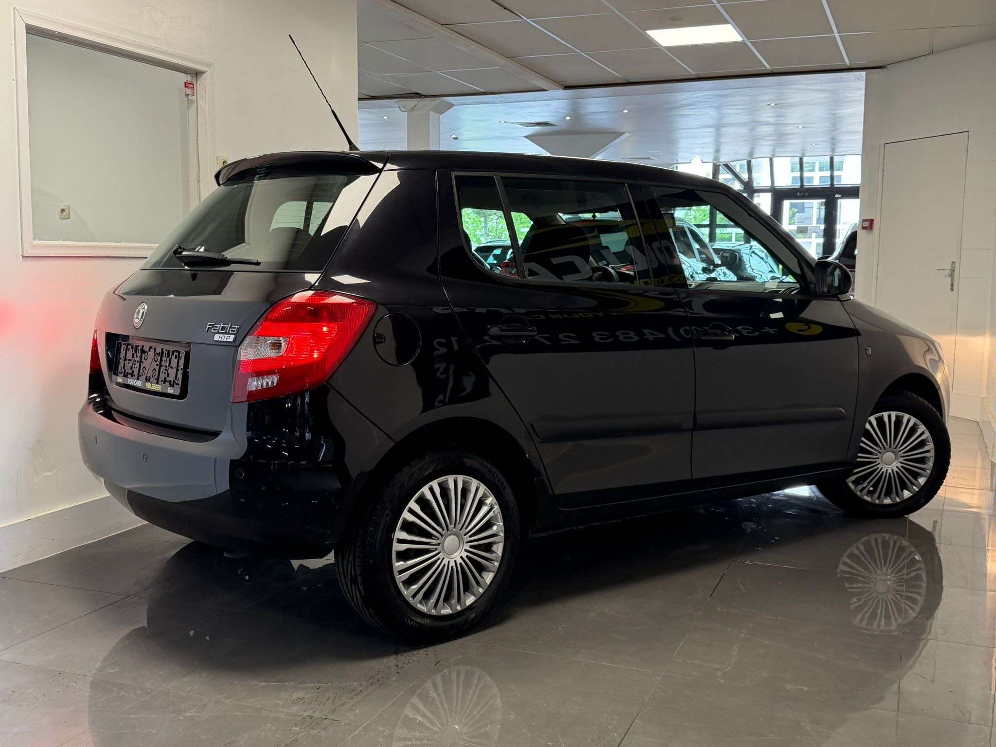 Skoda Fabia 1.2i Ambiente 1 Jaar garantie