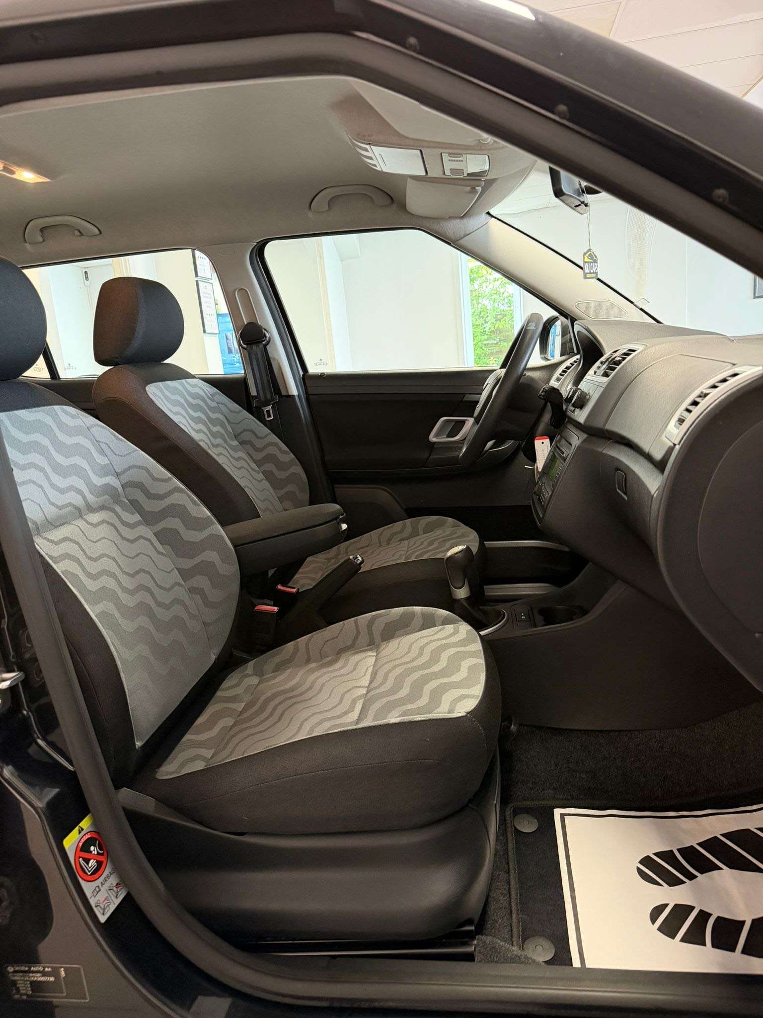 Skoda Fabia 1.2i Ambiente 1 Jaar garantie