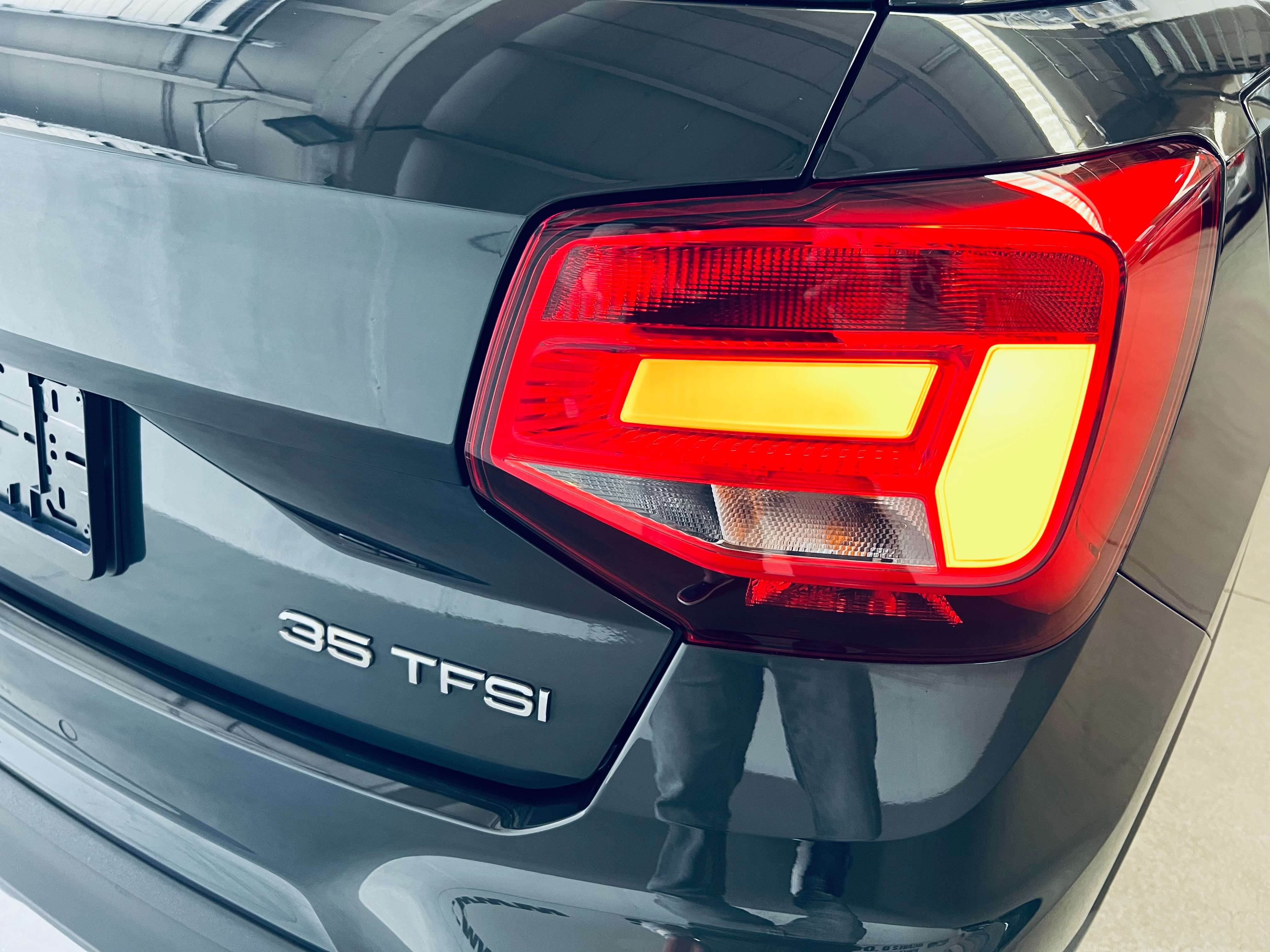 Audi Q2 35 TFSI S-tronic+NAVI+LED+CRUISE+CARNET+GARANTIE