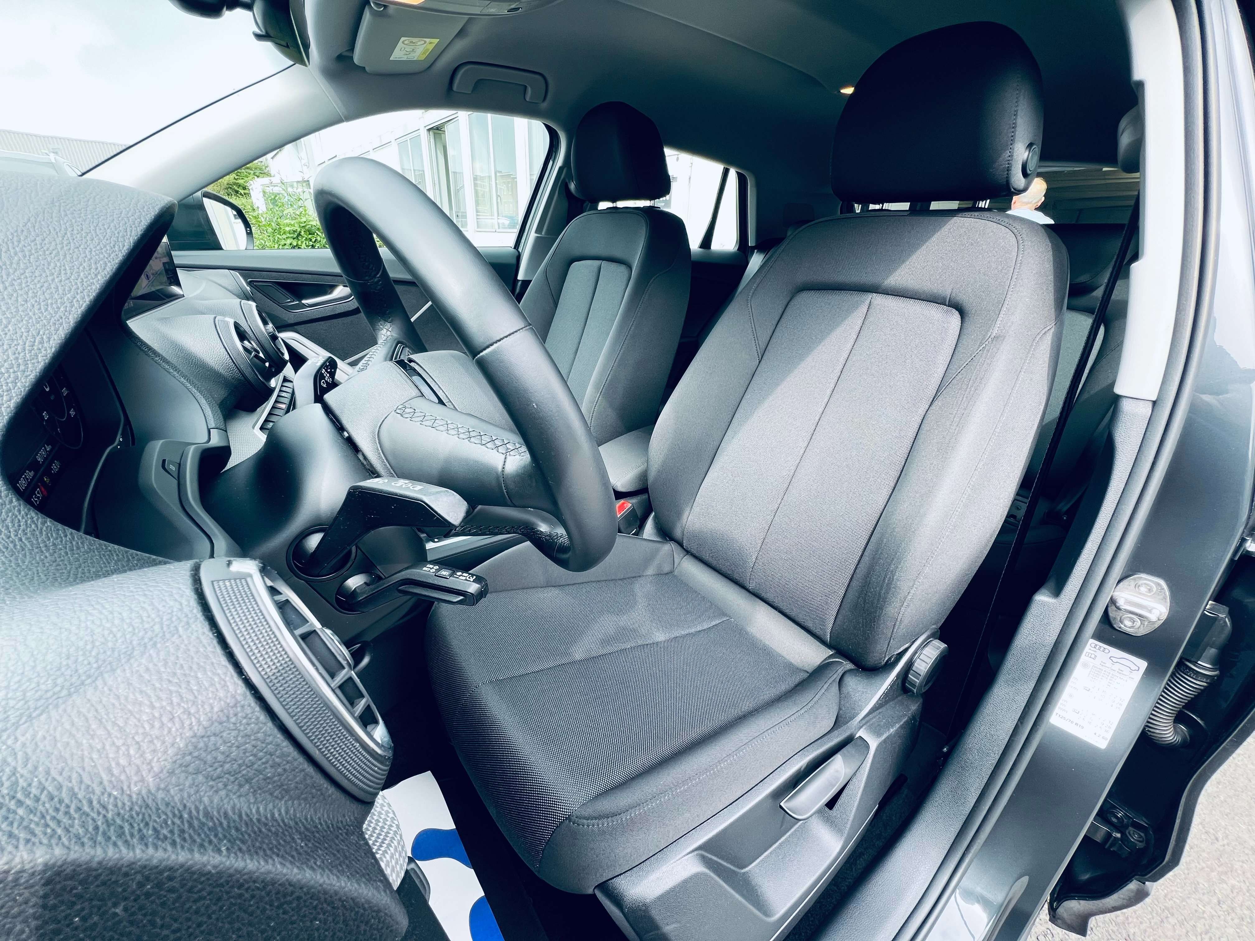 Audi Q2 35 TFSI S-tronic+NAVI+LED+CRUISE+CARNET+GARANTIE