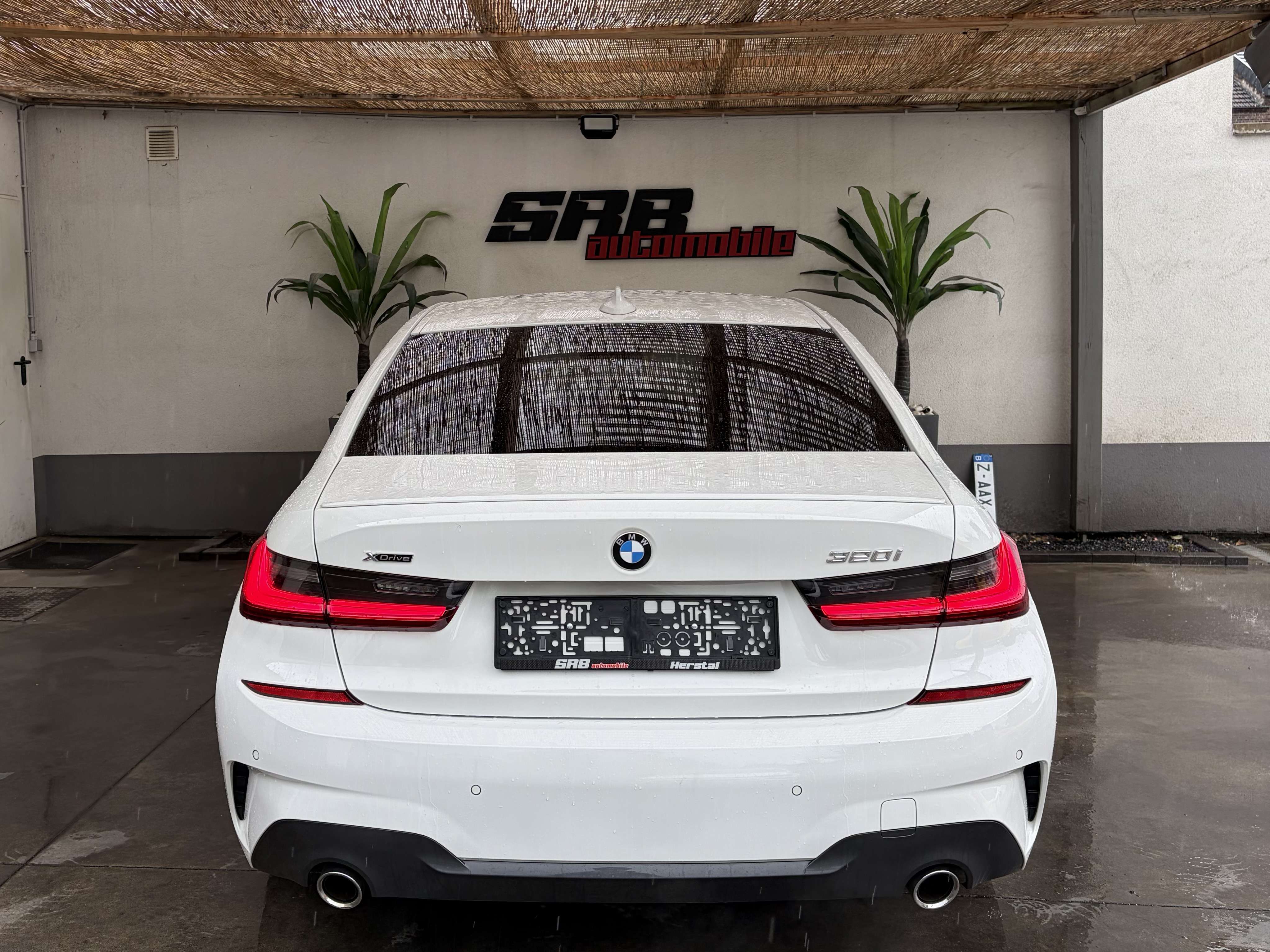 BMW 320 BMW 320iAX Pack M