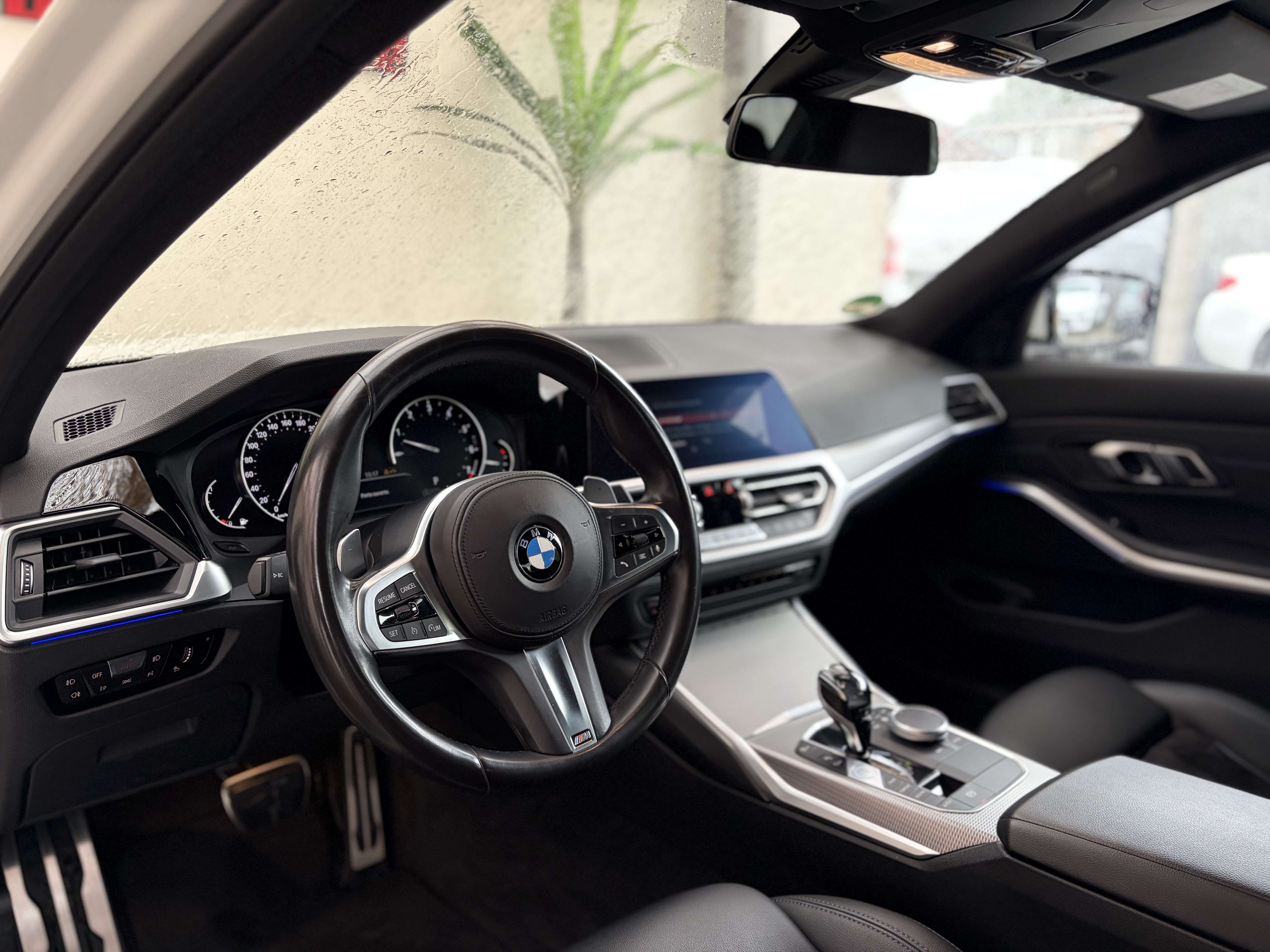 BMW 320 BMW 320iAX Pack M