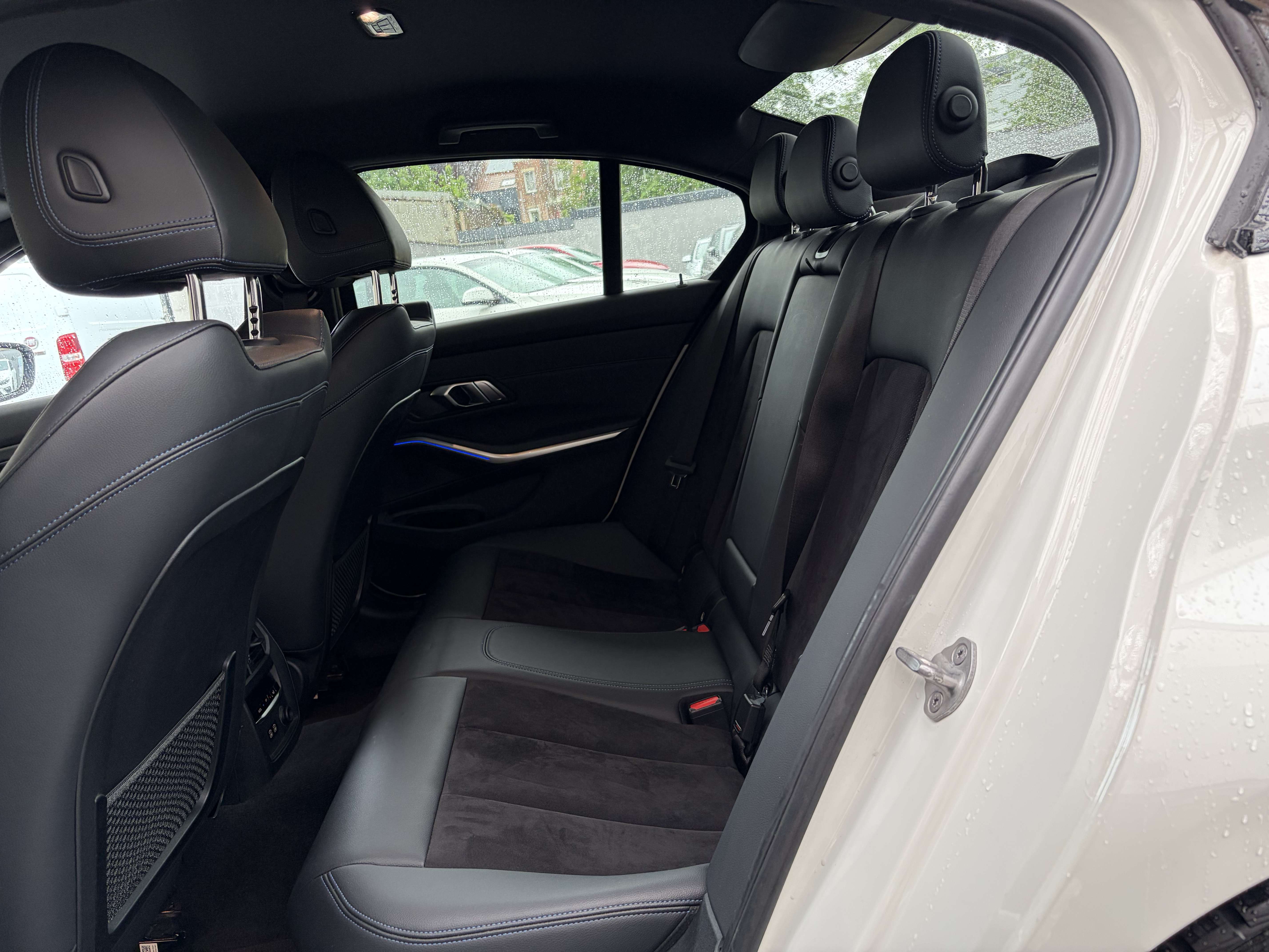 BMW 320 BMW 320iAX Pack M