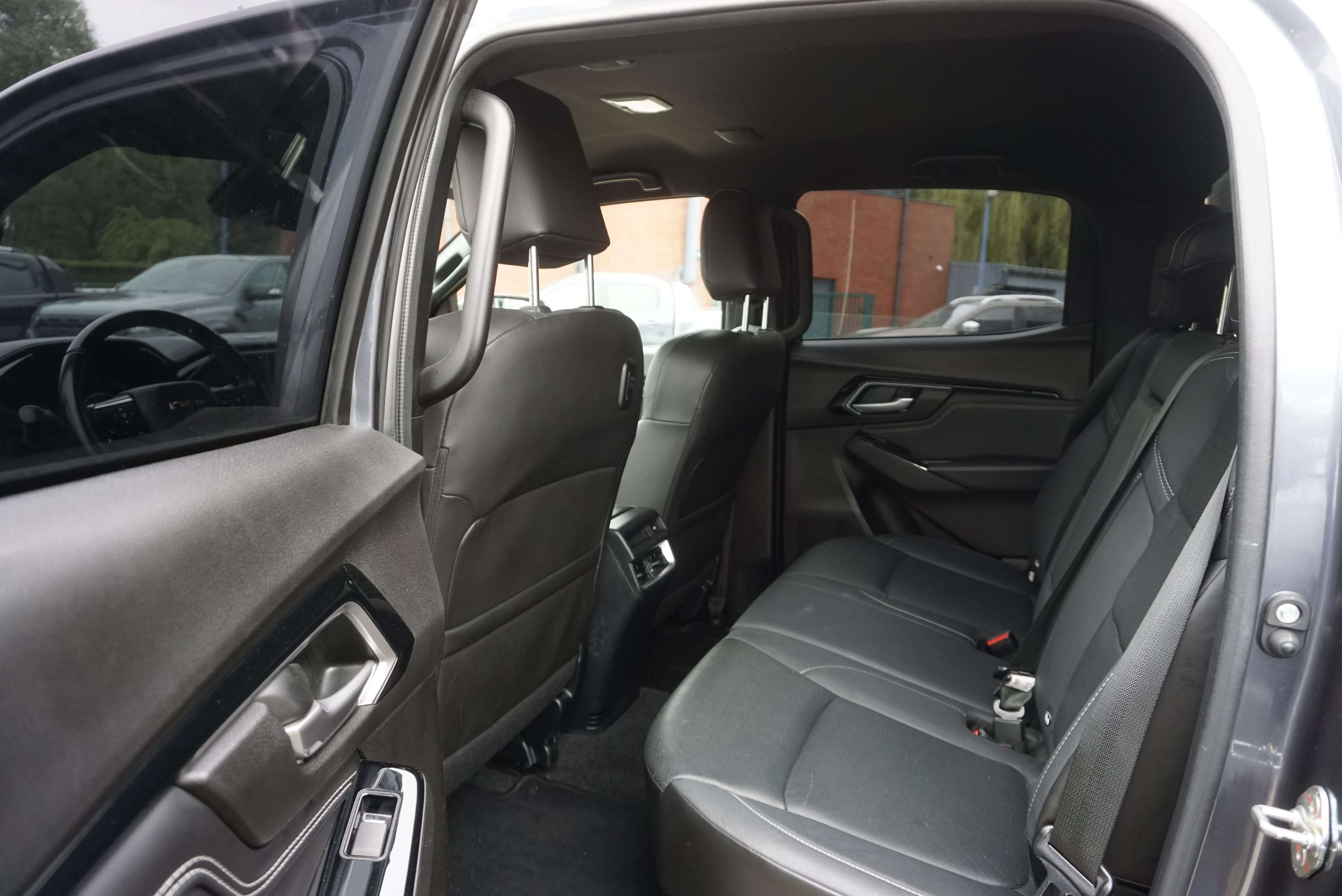 Isuzu D-Max 1.9 TURBO D 4WD X-SERIES HARDTOP CARPLAY CARNET COMPLET
