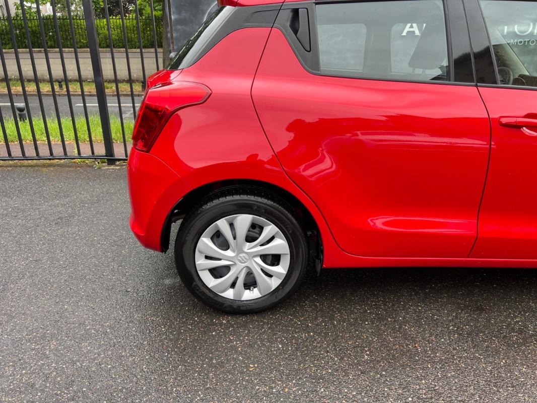 Suzuki Swift 1.2 Dualjet Hybrid 83 Ch .Advantage BVM 5