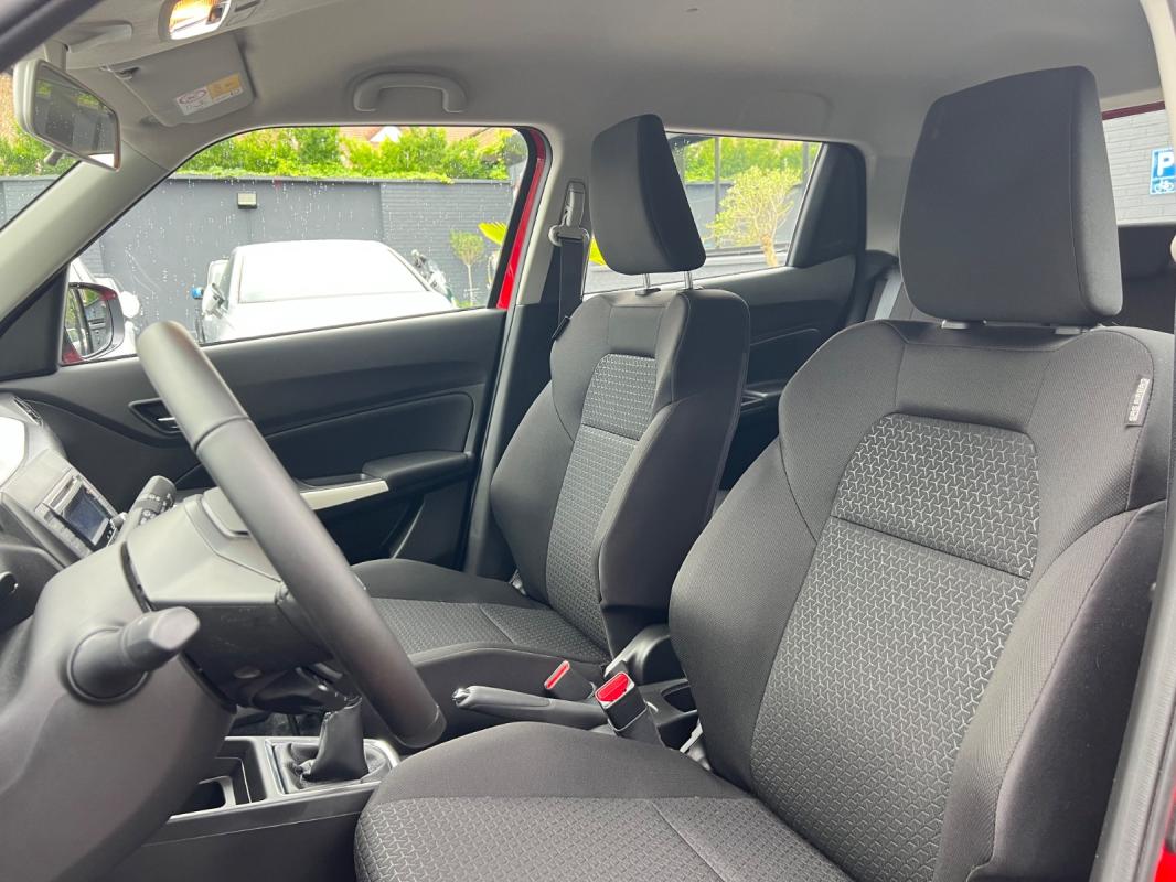 Suzuki Swift 1.2 Dualjet Hybrid 83 Ch .Advantage BVM 5