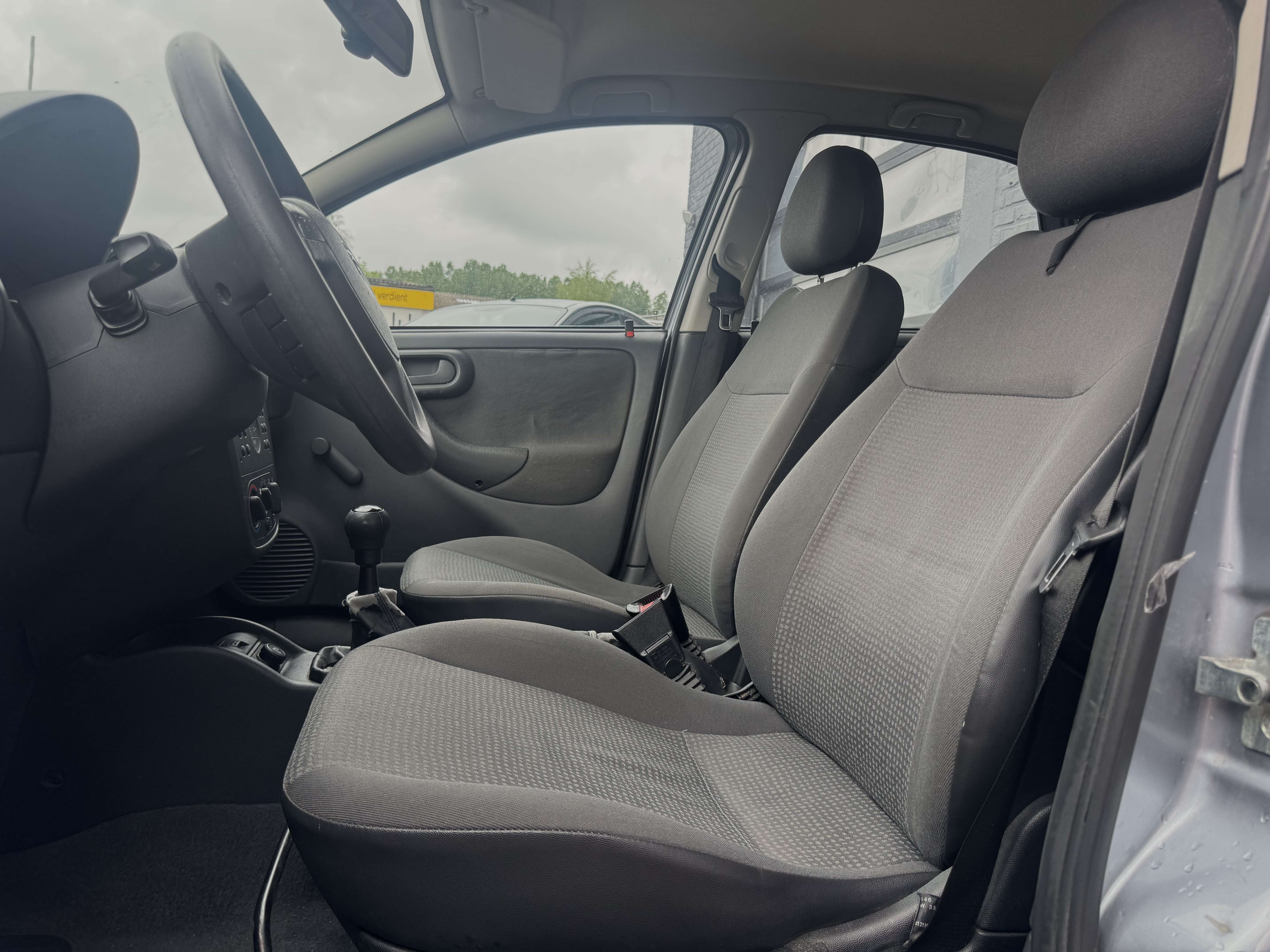 Opel Corsa 1.2i XE 16v * 104Dkm * Garantie