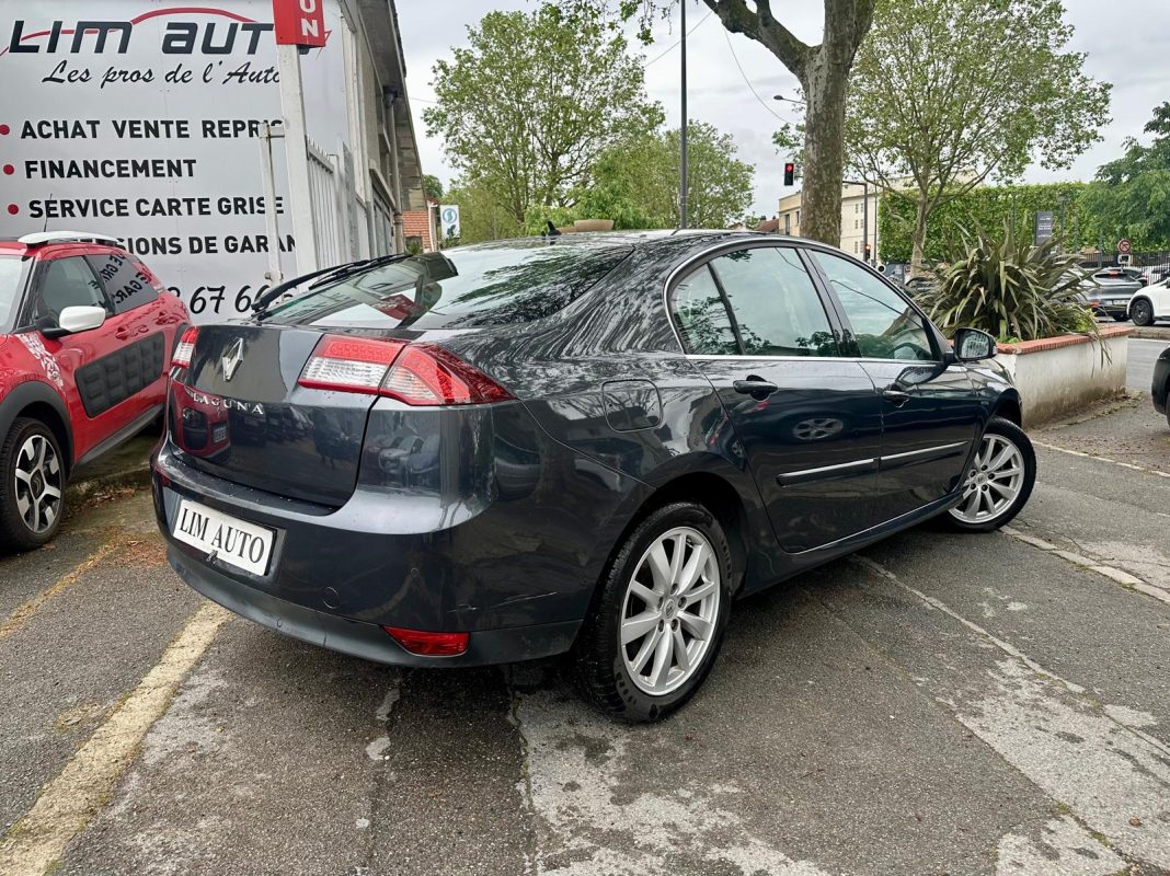 Renault Laguna III 1.5 dCi 110 BOSE EDITION