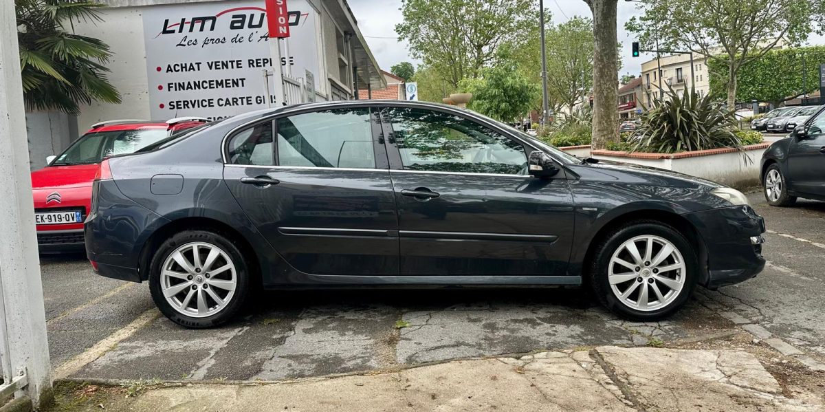 Renault Laguna III 1.5 dCi 110 BOSE EDITION