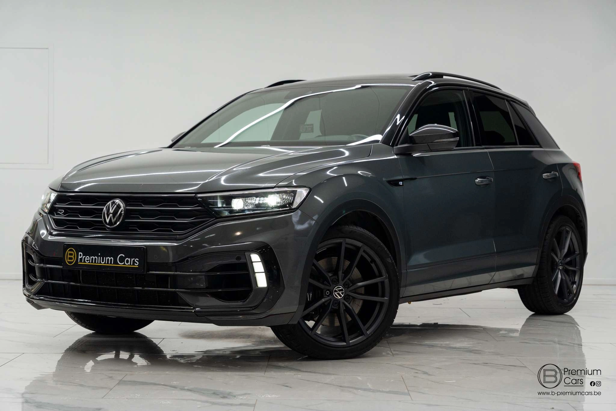 Volkswagen T-Roc R 2.0tsi 4 motion! Full, Akrapovic, Pano, garantie!
