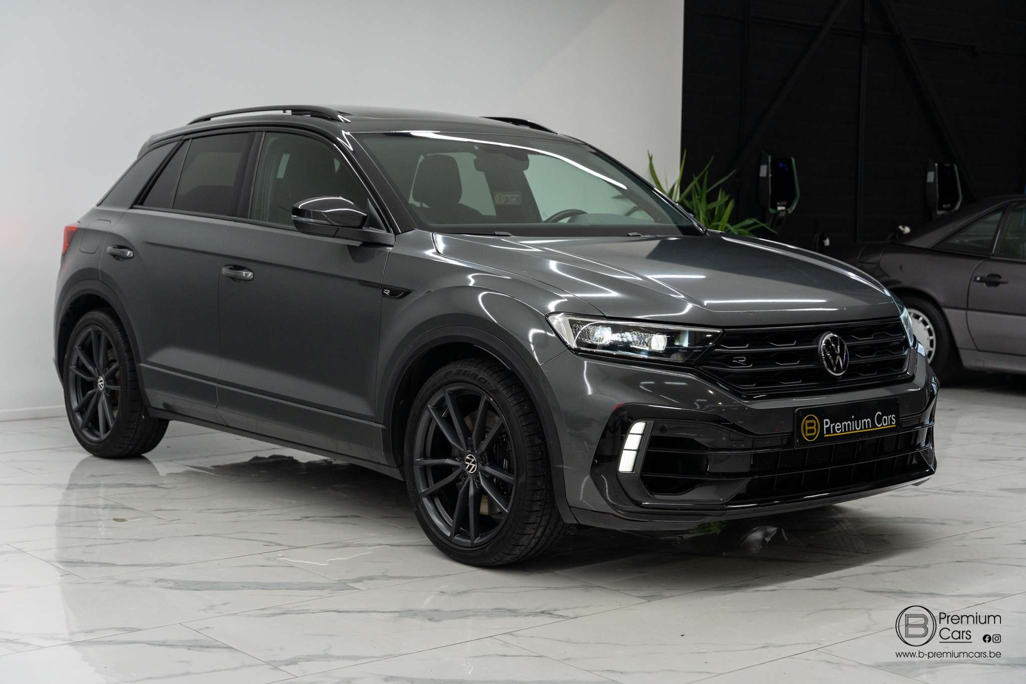 Volkswagen T-Roc R 2.0tsi 4 motion! Full, Akrapovic, Pano, garantie!