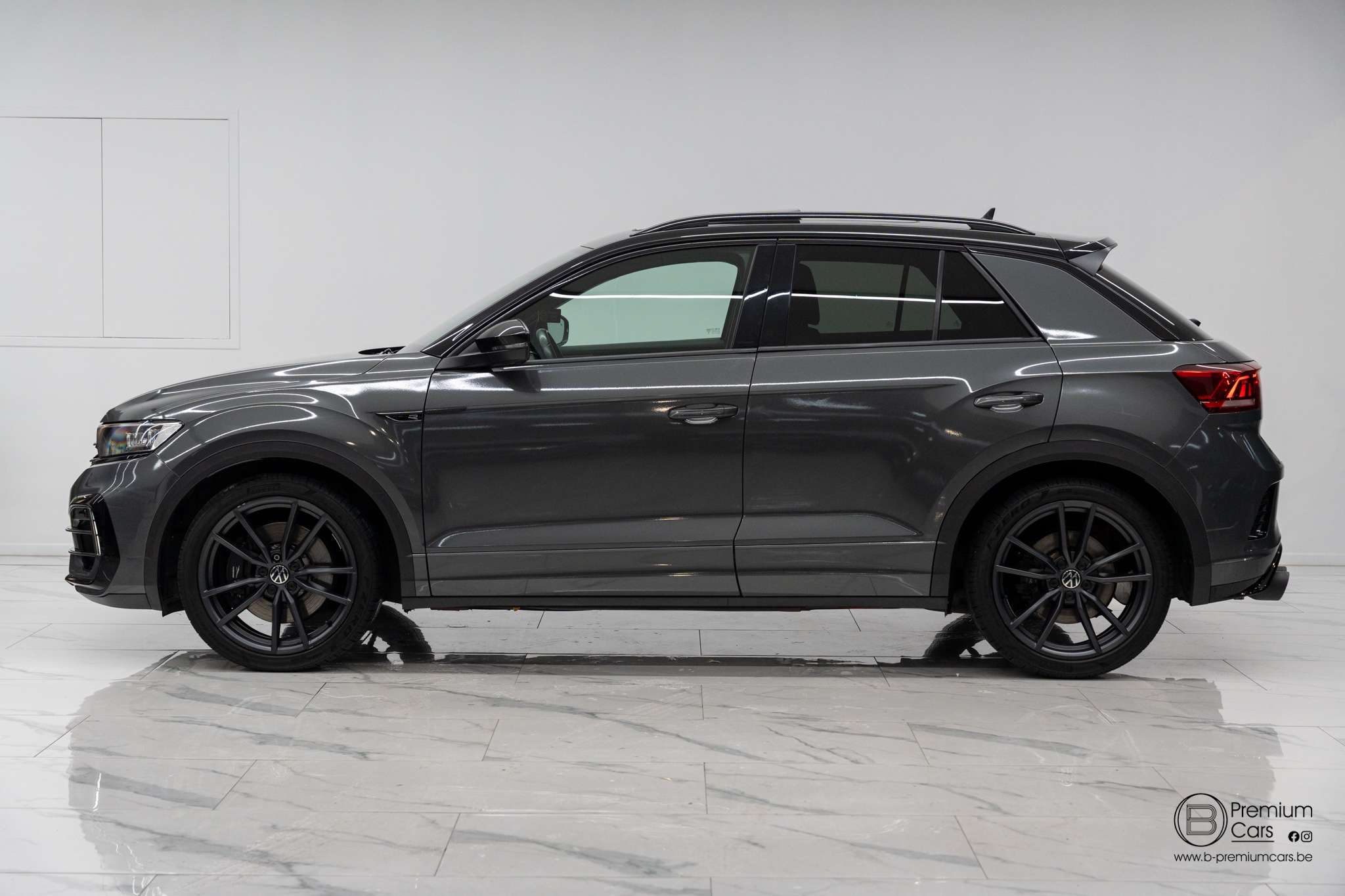 Volkswagen T-Roc R 2.0tsi 4 motion! Full, Akrapovic, Pano, garantie!