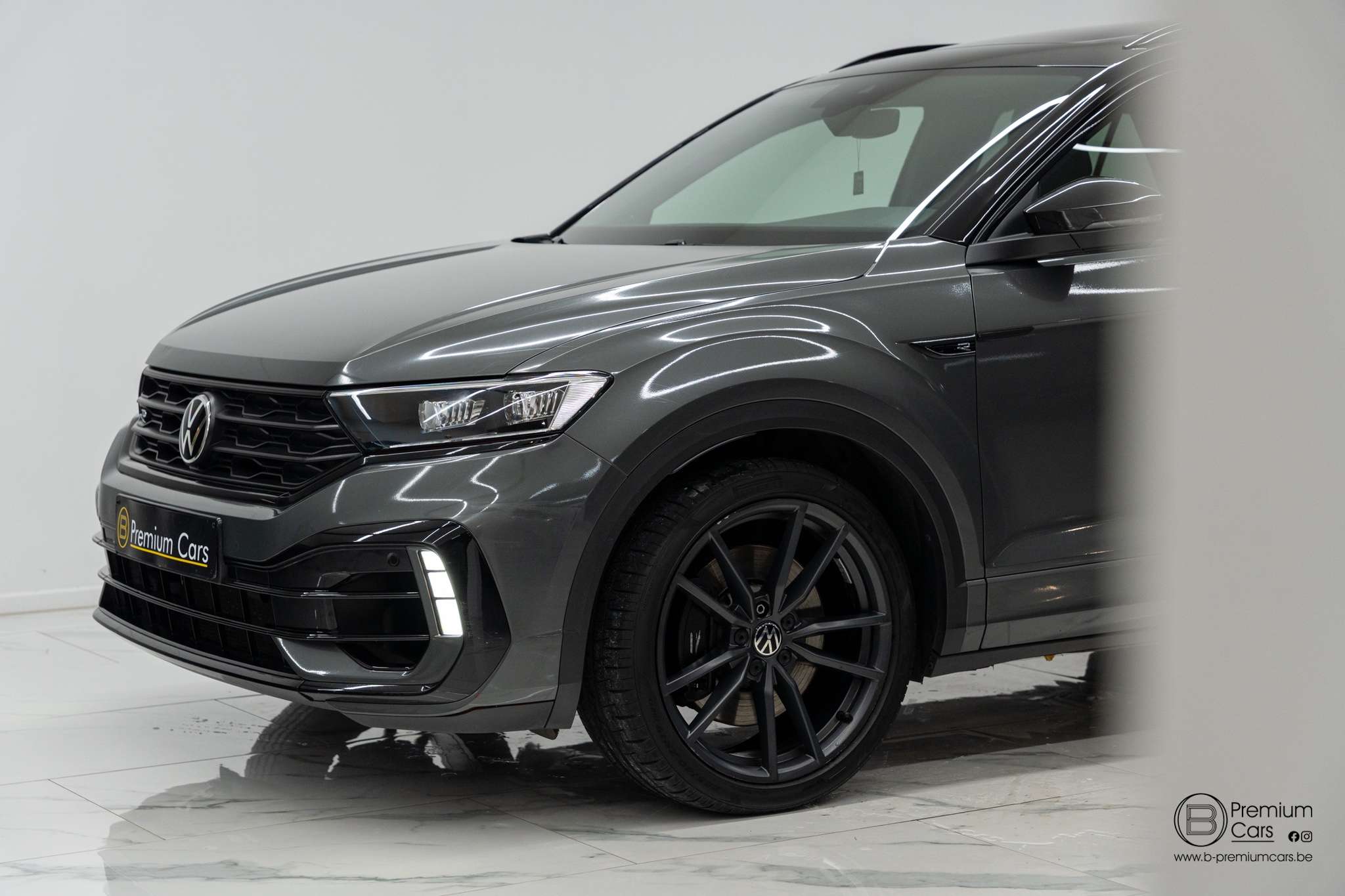 Volkswagen T-Roc R 2.0tsi 4 motion! Full, Akrapovic, Pano, garantie!