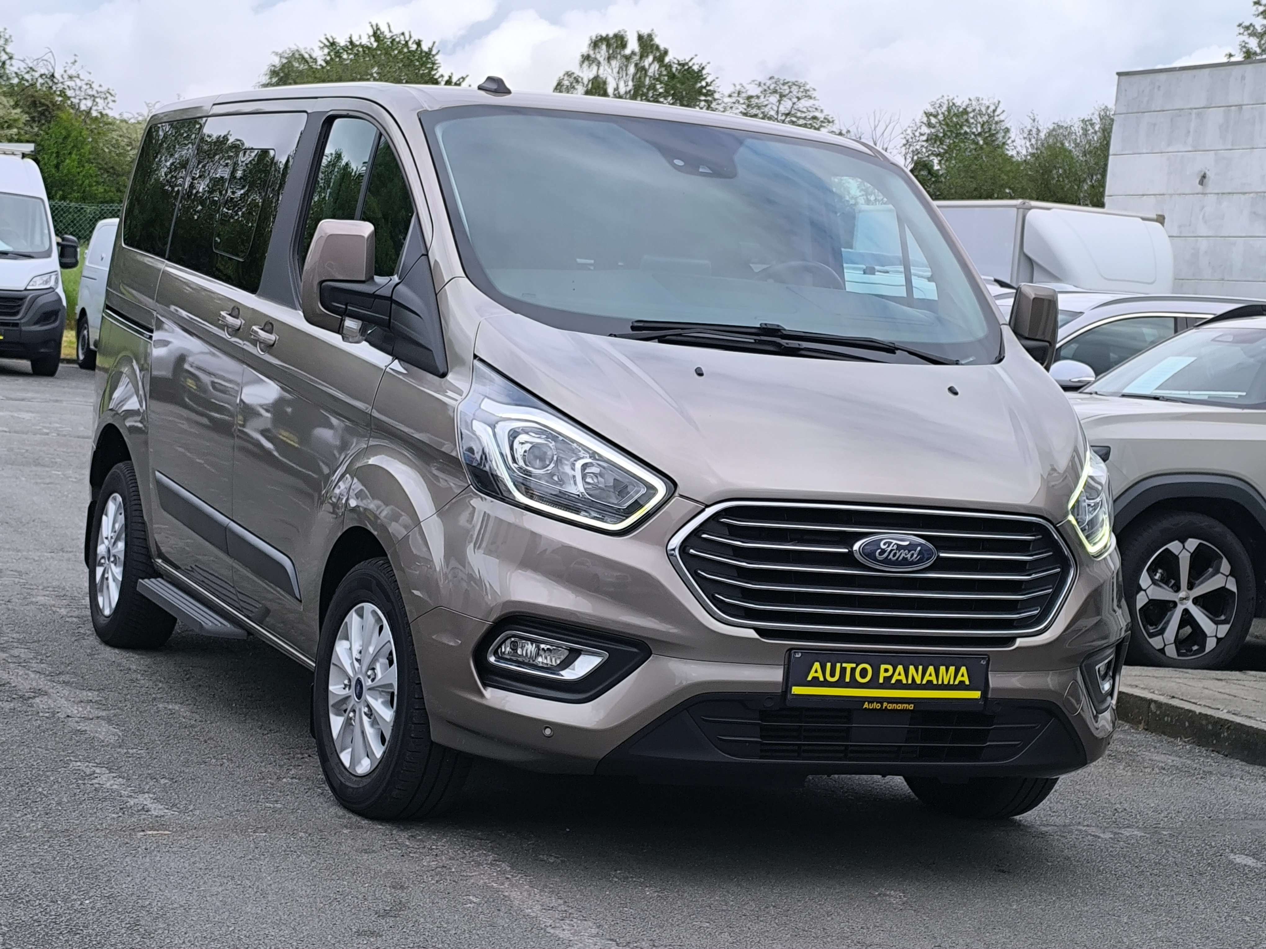 Ford Tourneo Custom 2.0 TDCi L1H1 Trend S/S 8 PLACES CLIM GPS