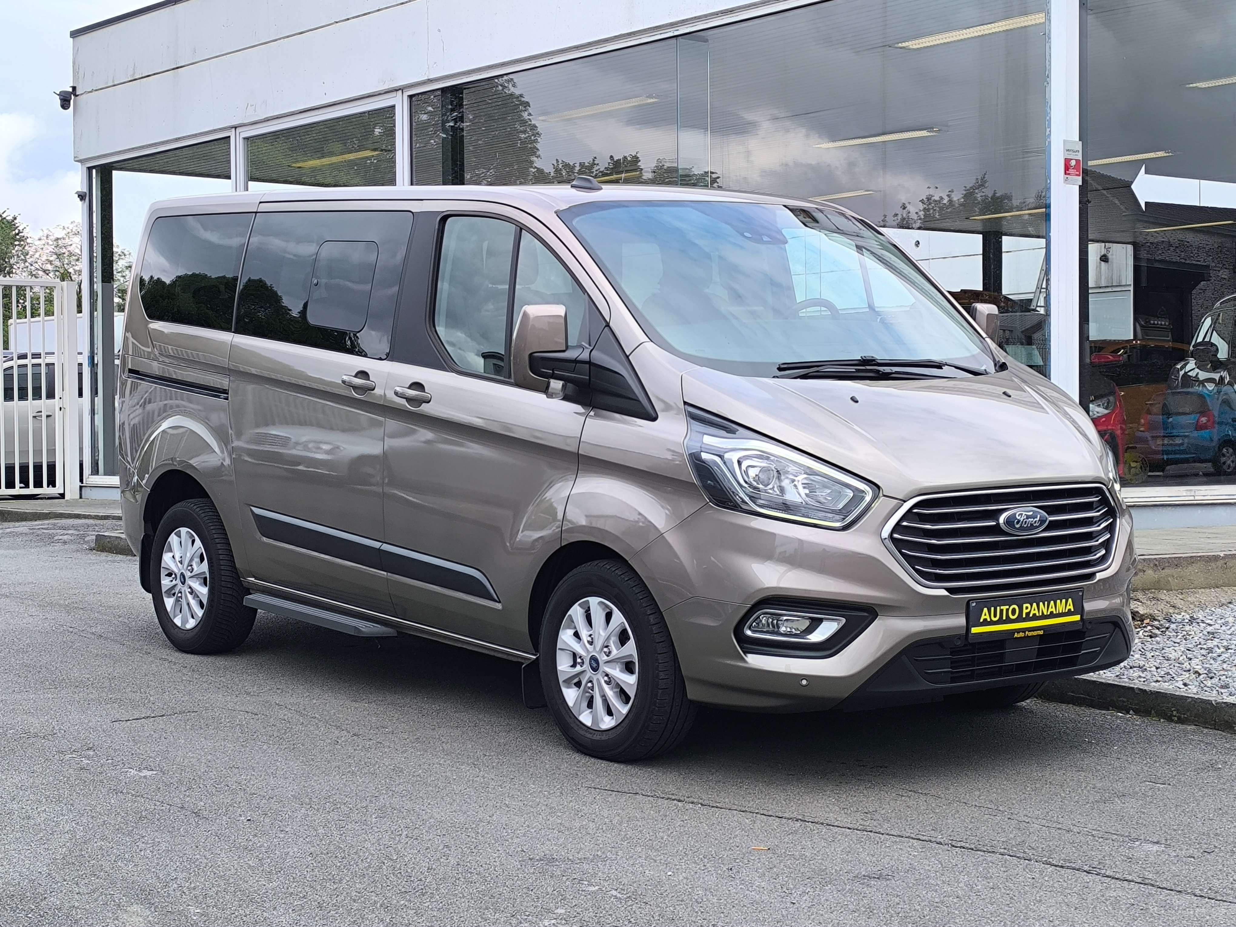 Ford Tourneo Custom 2.0 TDCi L1H1 Trend S/S 8 PLACES CLIM GPS