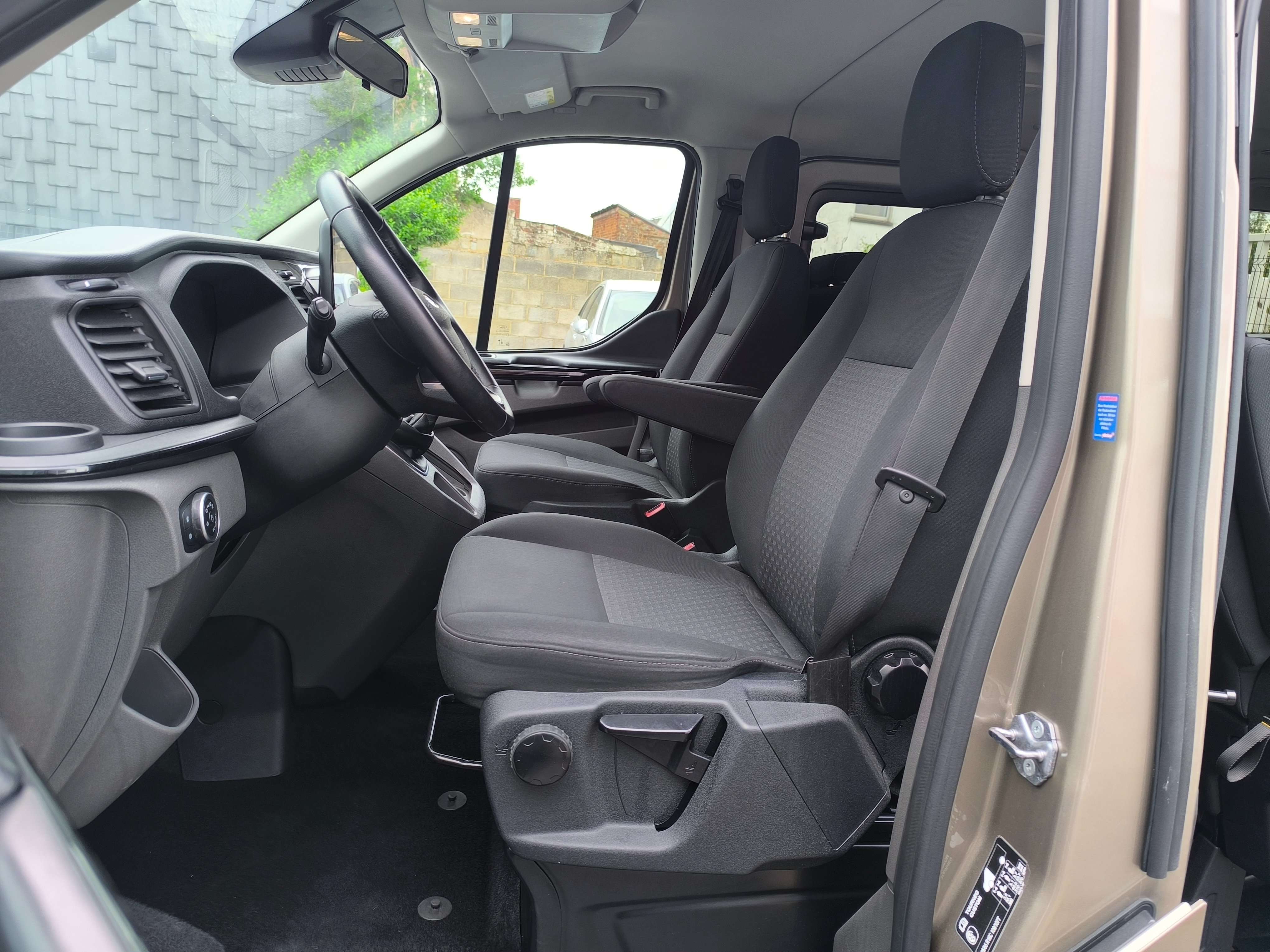 Ford Tourneo Custom 2.0 TDCi L1H1 Trend S/S 8 PLACES CLIM GPS