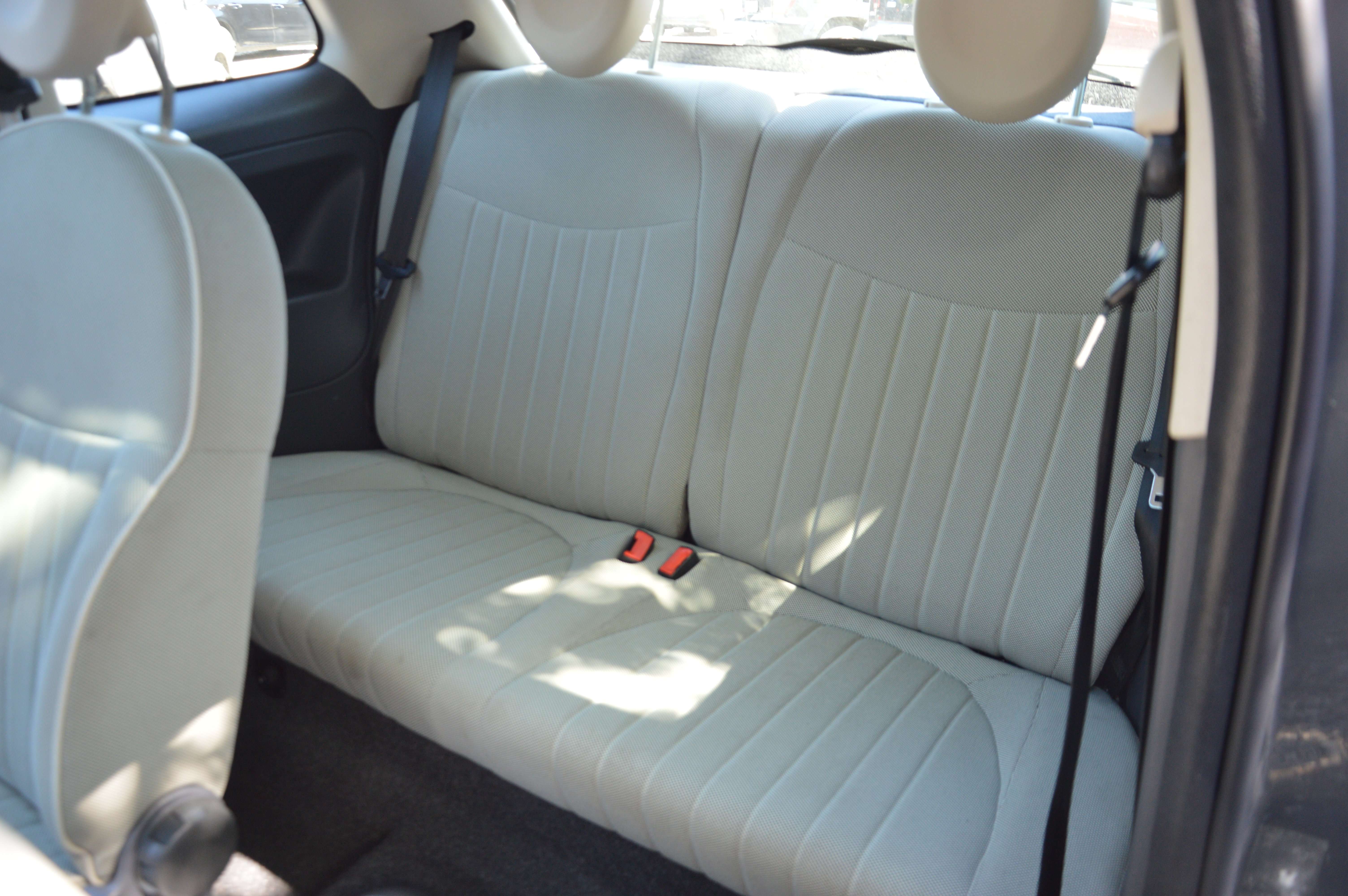 Fiat 500 1.2i Lounge TOIT PANO CLIM 111.681KM
