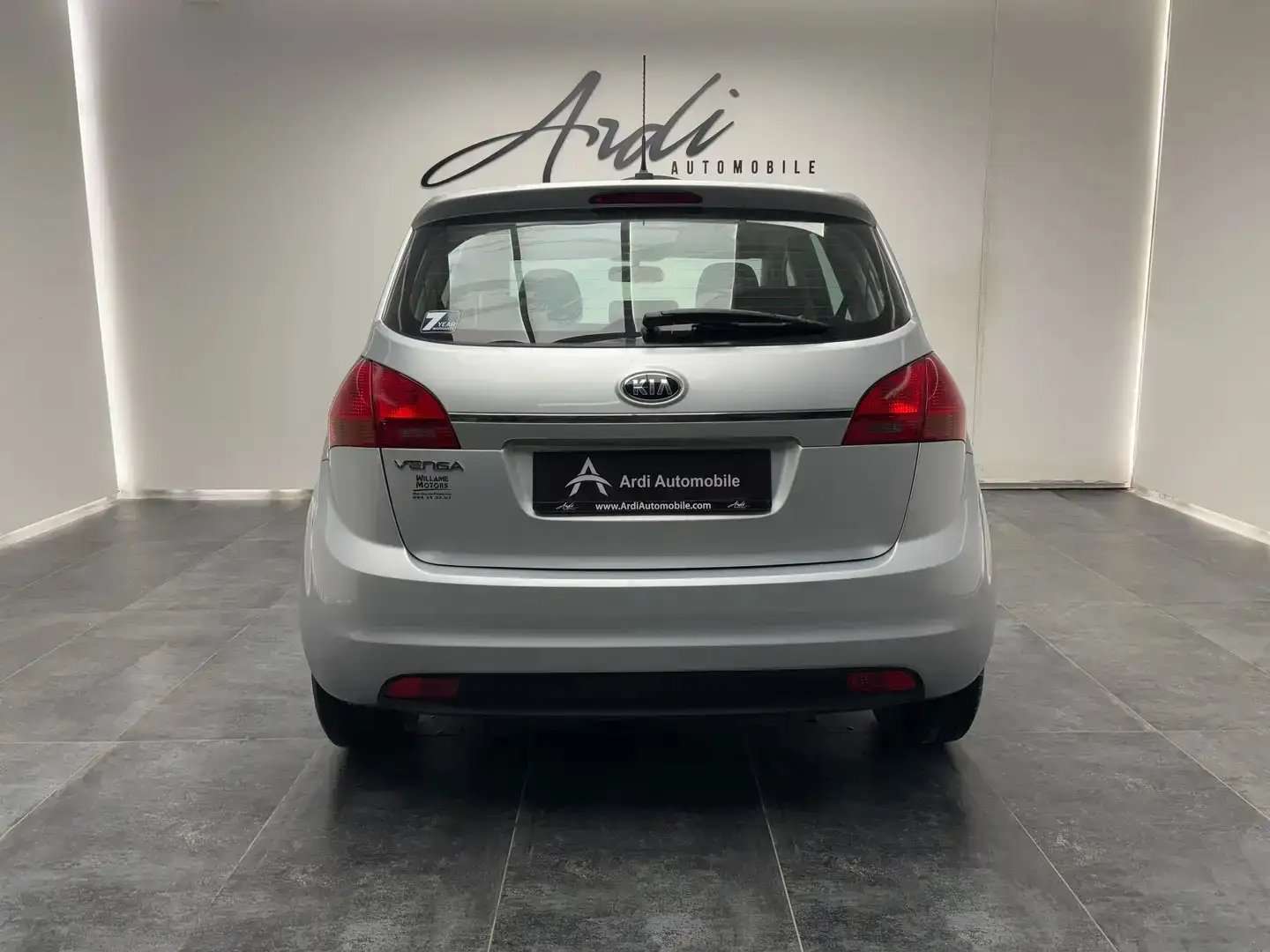 Kia Venga 1.4i *PHARE AUTO*GARANTIE 12 MOIS*