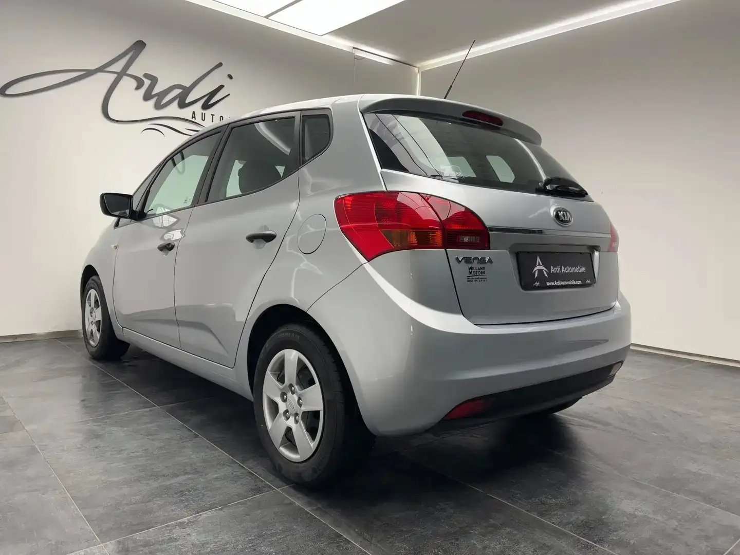 Kia Venga 1.4i *PHARE AUTO*GARANTIE 12 MOIS*