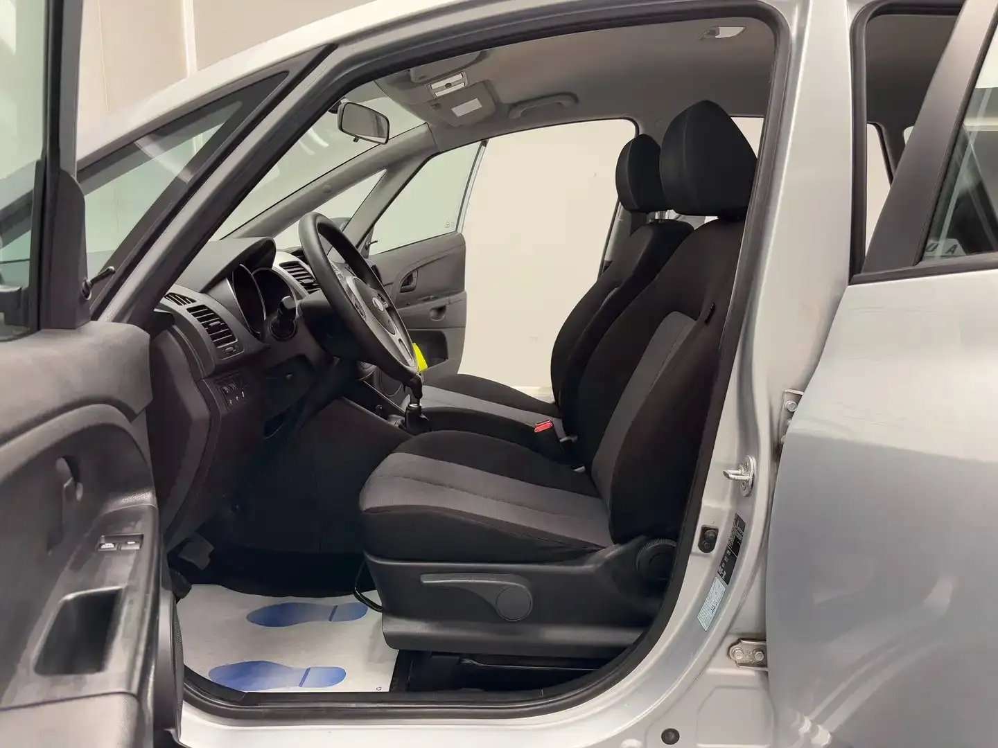 Kia Venga 1.4i *PHARE AUTO*GARANTIE 12 MOIS*
