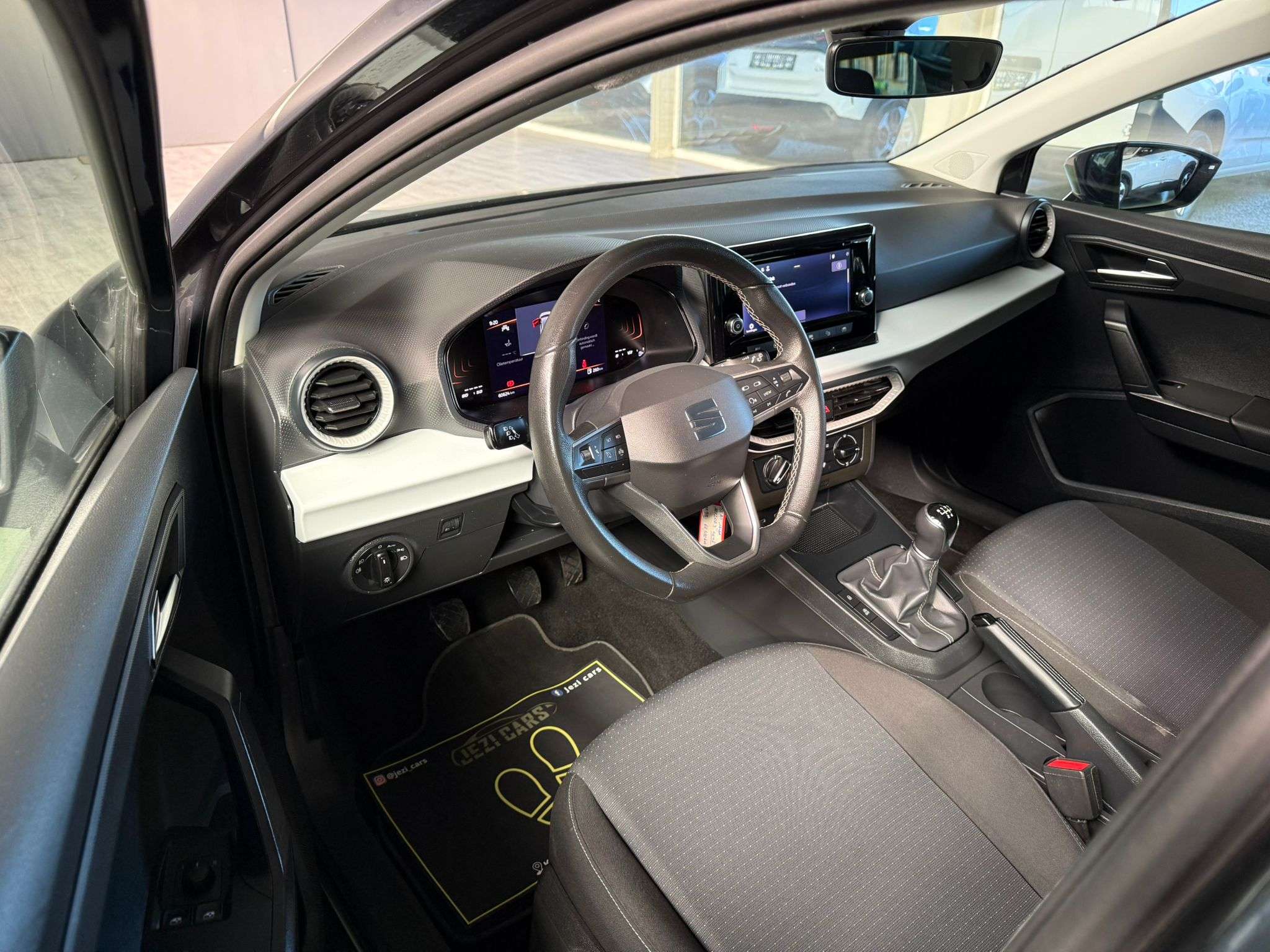 SEAT Ibiza Ibiza 1.0i MPI Reference