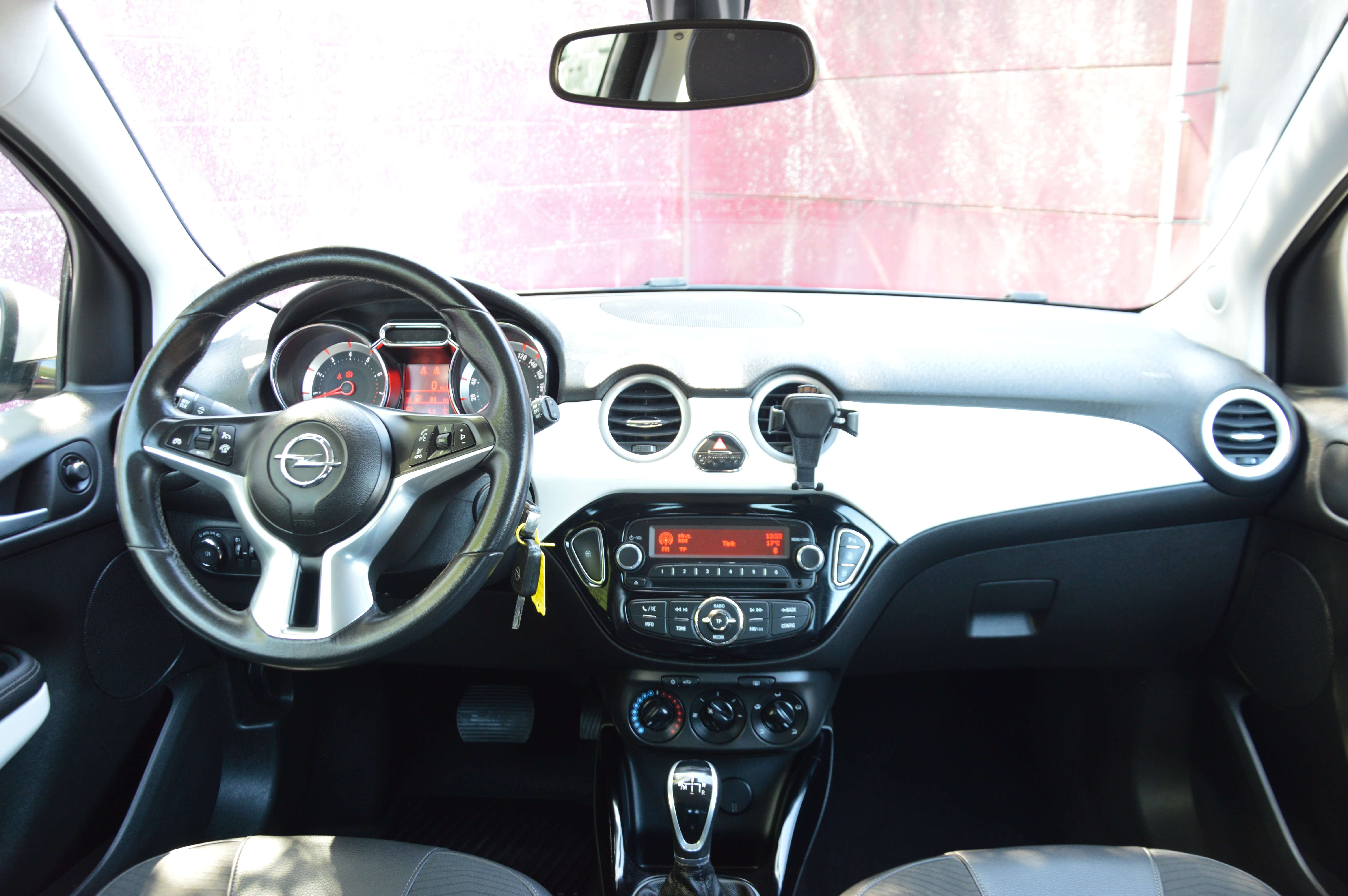 Opel Adam 1.4i Glam BOITE AUT SENS AR CLIM CRUIS 54.353KM