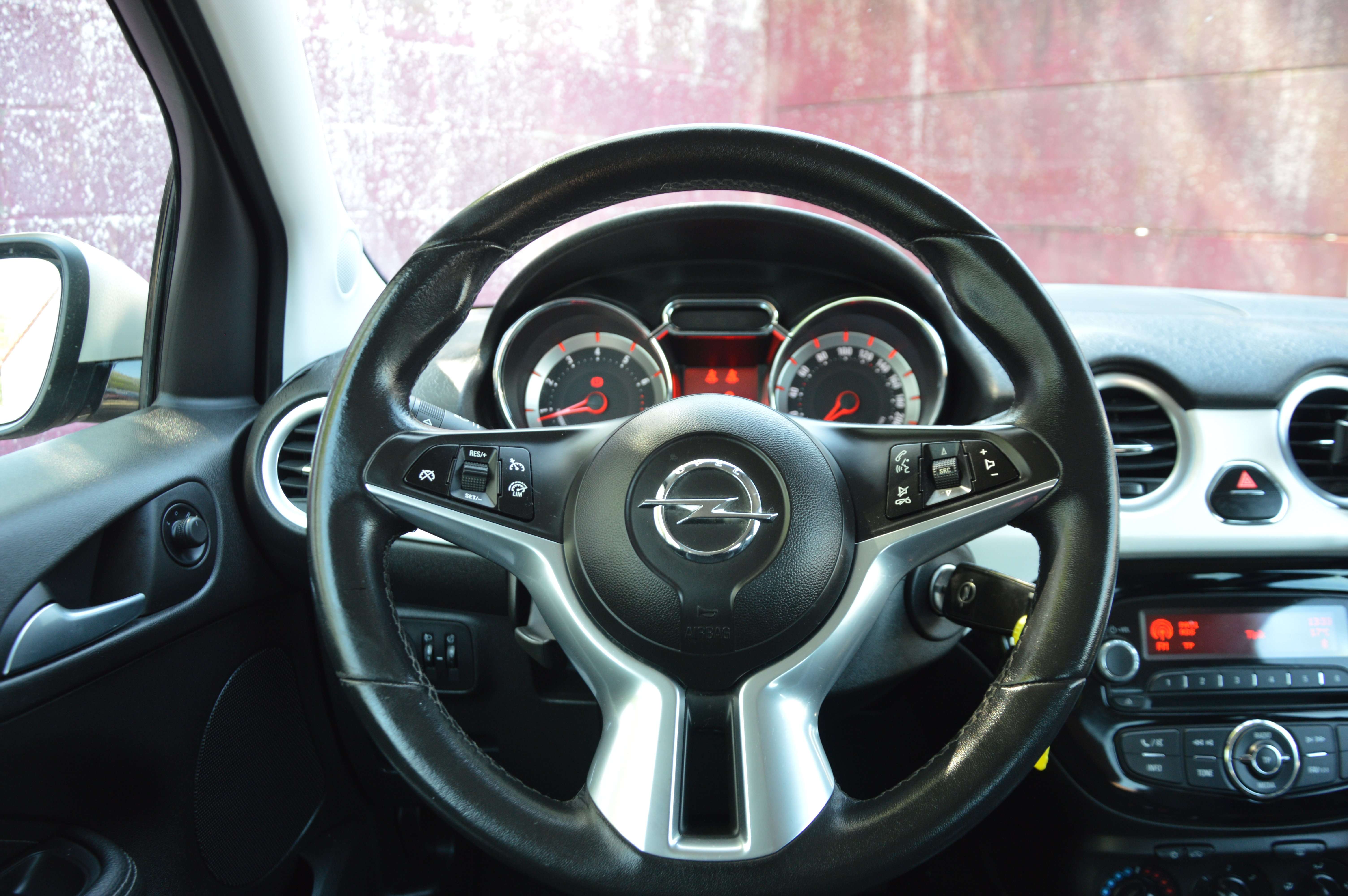 Opel Adam 1.4i Glam BOITE AUT SENS AR CLIM CRUIS 54.353KM