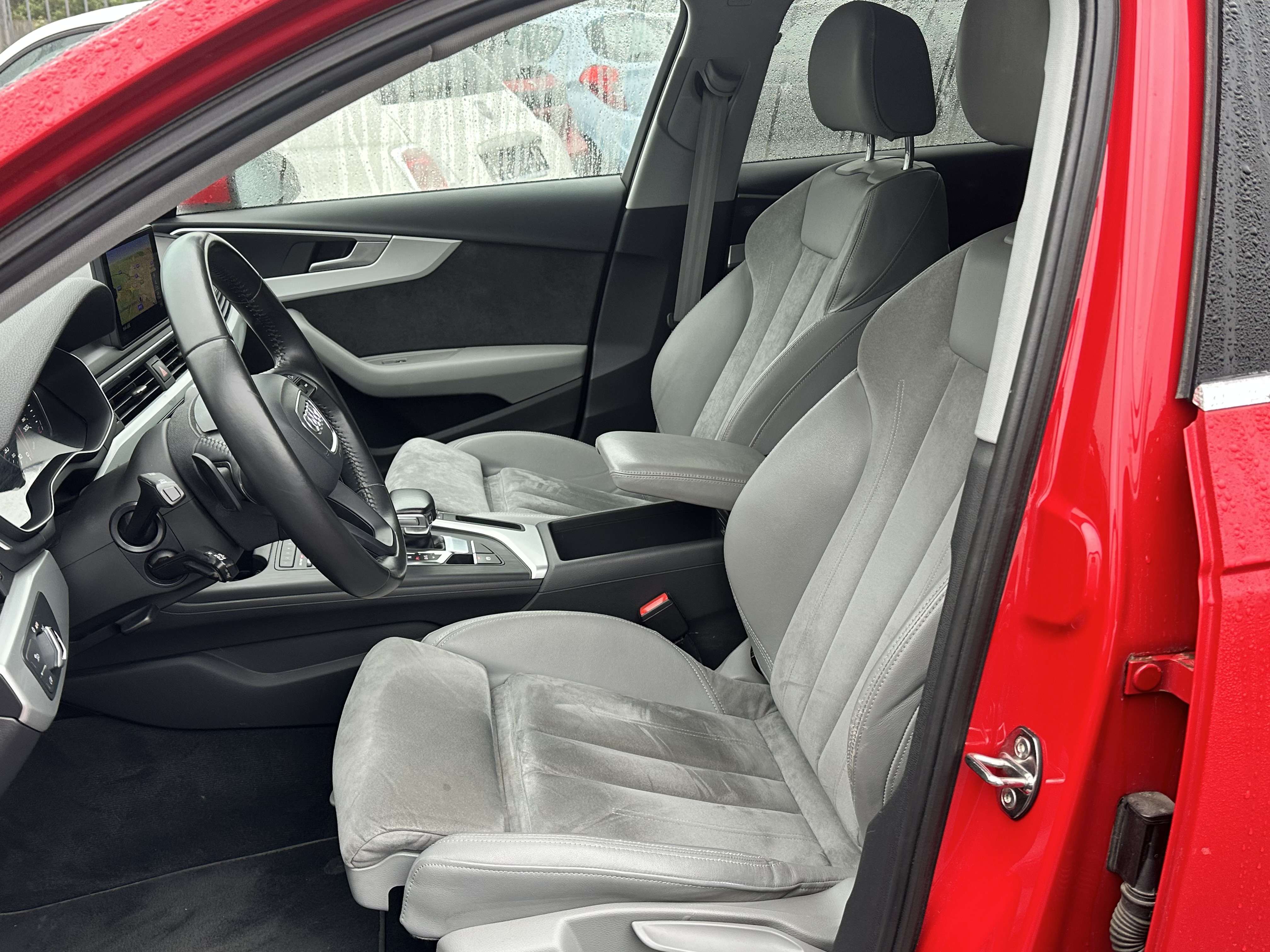 Audi A4 A4 Avant 2.0 TDi S tronic