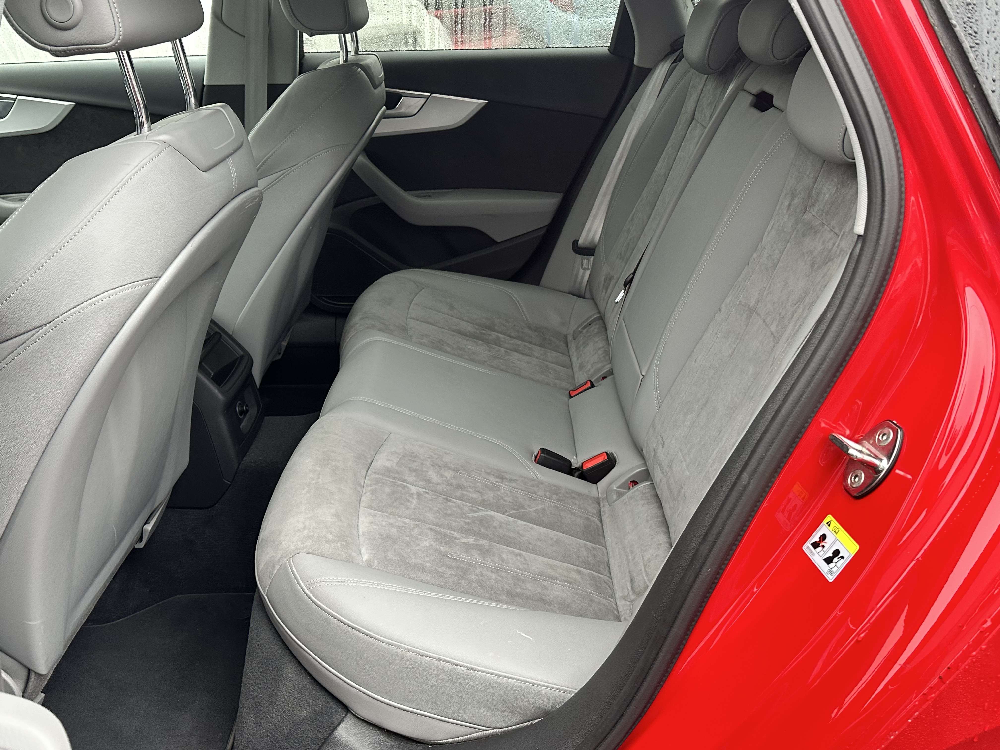 Audi A4 A4 Avant 2.0 TDi S tronic