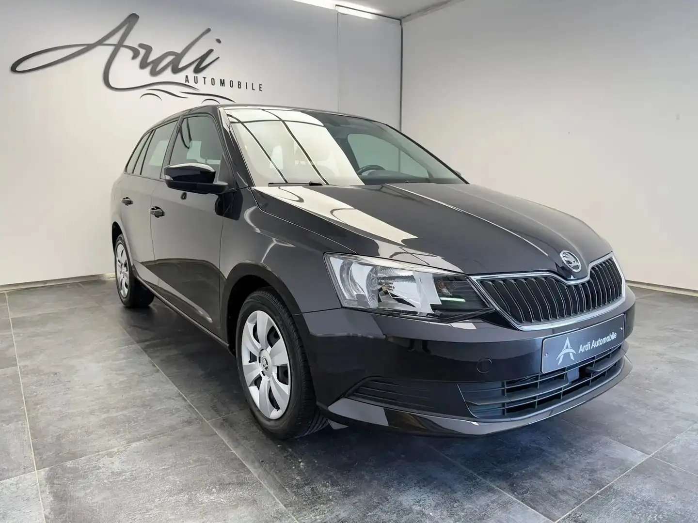 Skoda Fabia SW 1.0i *BLUETOOTH*CAPTEUR*AIRCO*1ER PROPRIO*GARANTIE*