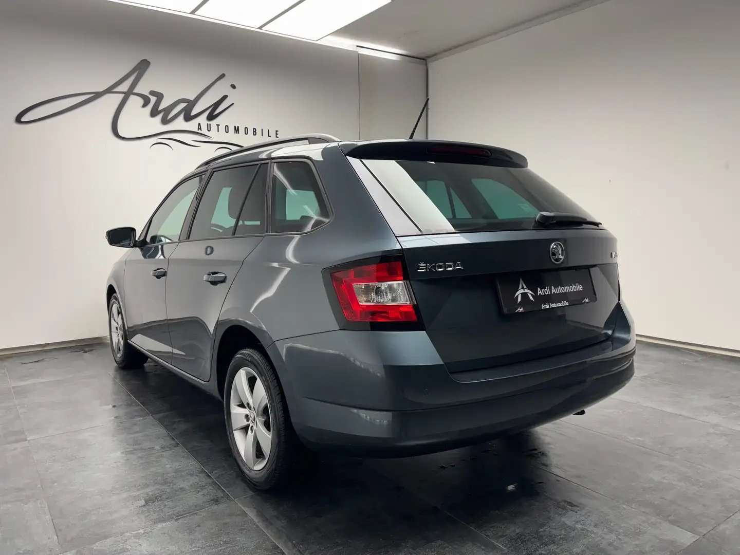 Skoda Fabia 1.0 TSI *LIMITEUR*FRONT ASSIST*1ER PROPRIO*GARANTIE*