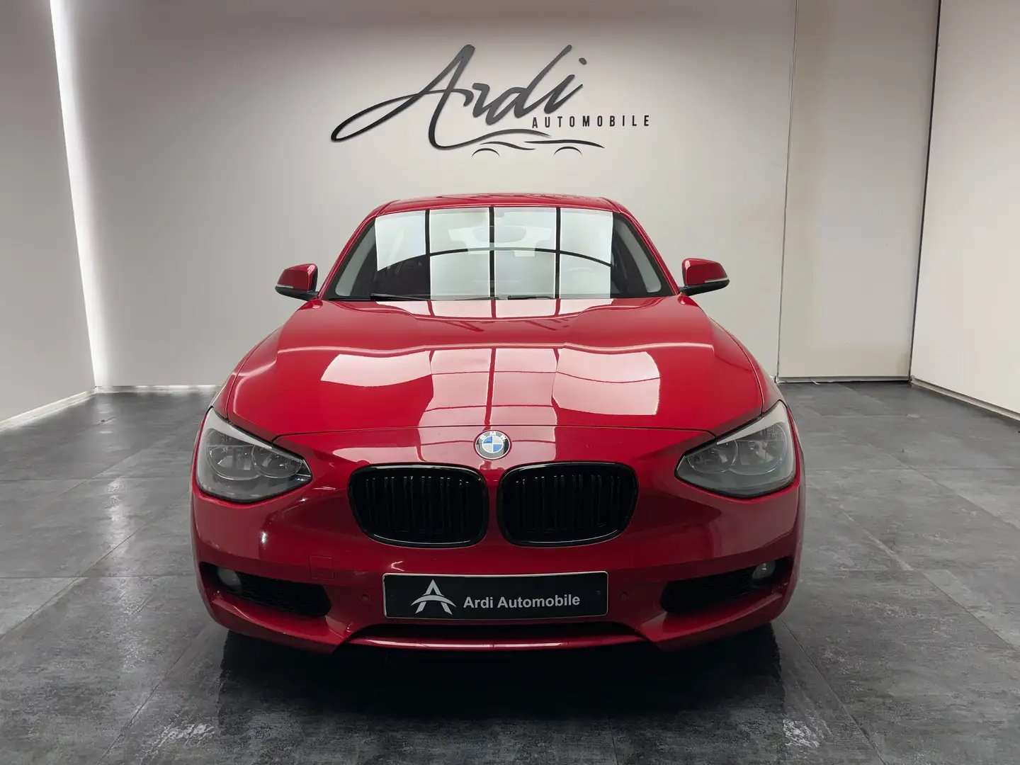 BMW 114 i *CAPTEUR AV+AR*AIRCO*1ER PROPRIETAIRE*GARANTIE*