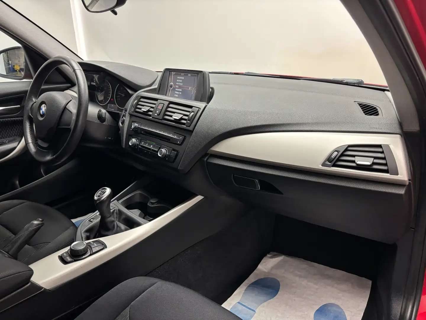 BMW 114 i *CAPTEUR AV+AR*AIRCO*1ER PROPRIETAIRE*GARANTIE*