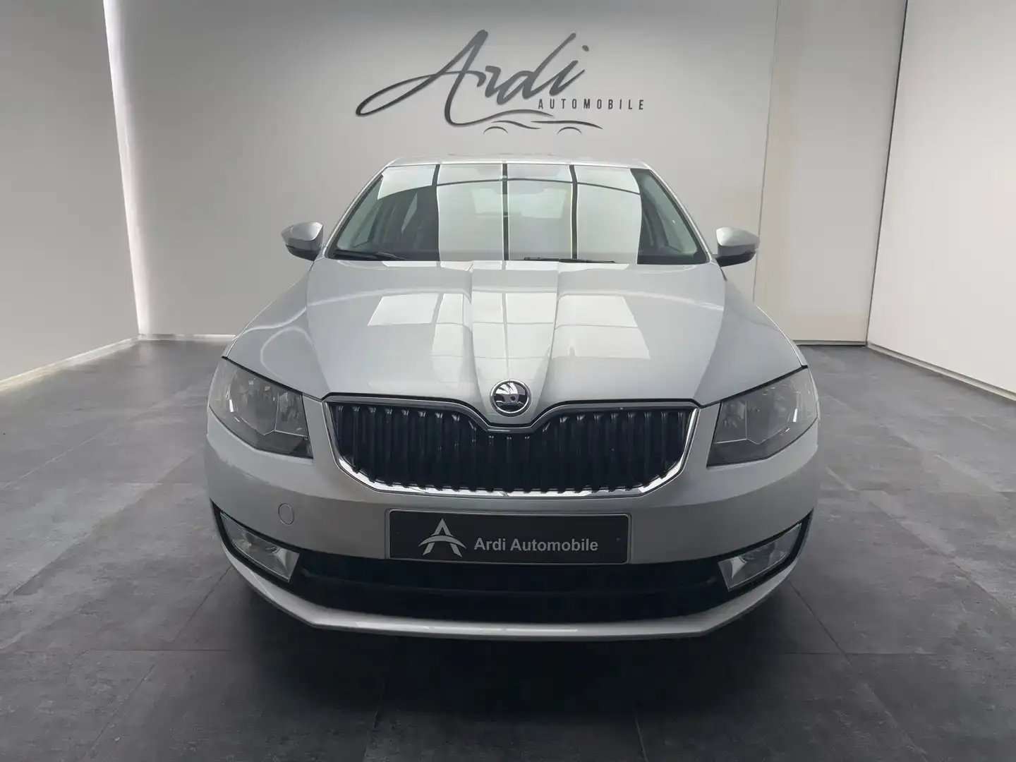 Skoda Octavia 1.2 TSI *CAPTEUR AR*AIRCO*1ER PROPRIO*GARANTIE*