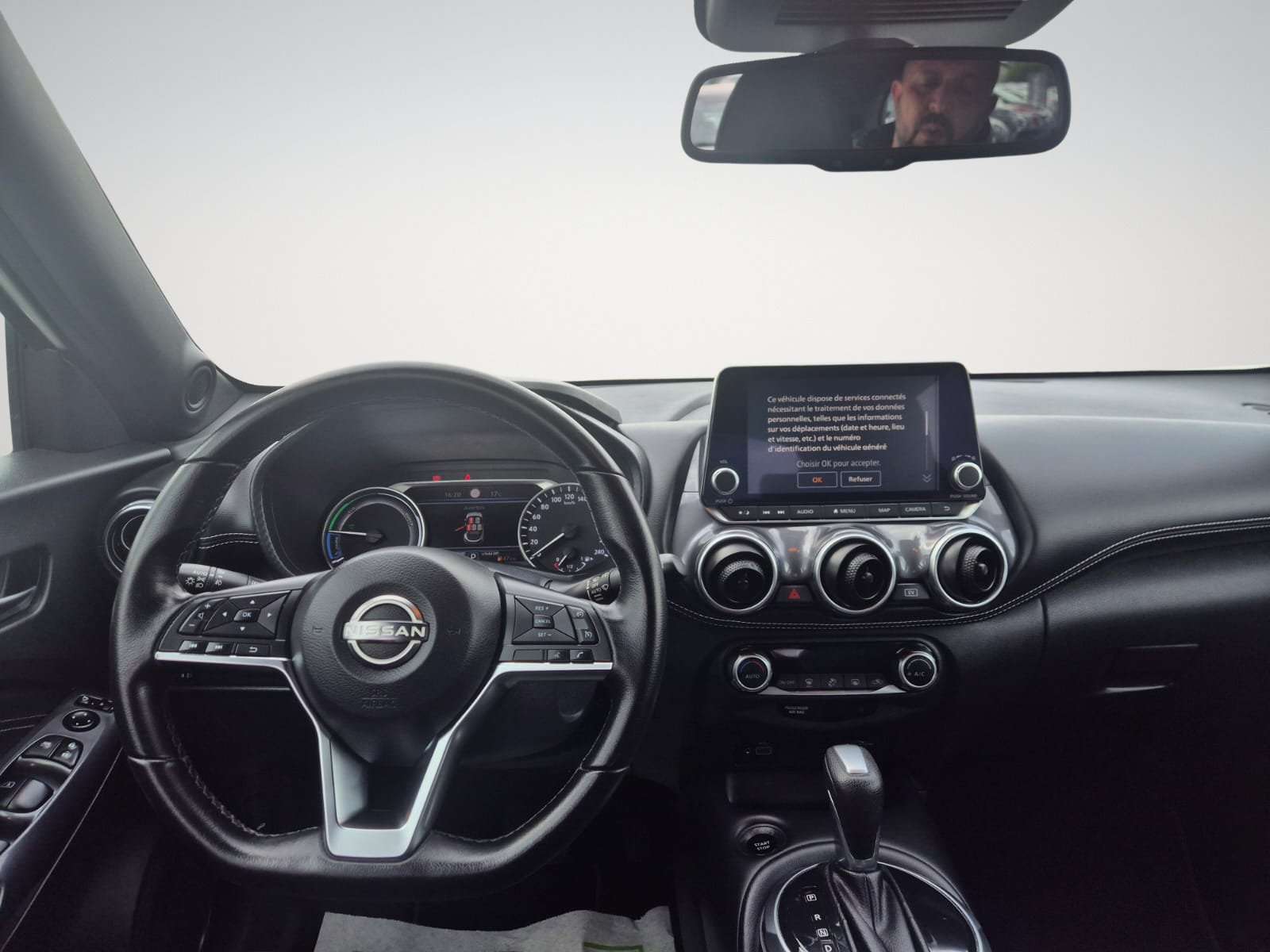 Nissan Juke 1.6i HYBRIDE 69 KW 2WD N-Connecta Xtronic / Carplay / Camera / Navigation / Garantie 12 Mois