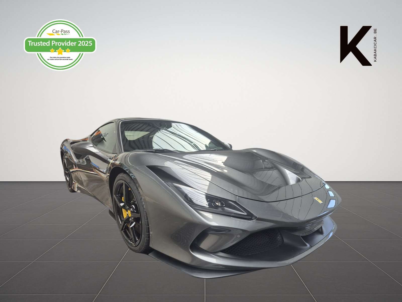 Ferrari F8 Tributo 3.9 V8 BiTurbo F1 / CARBON / GARANTIE 12 MOIS / CARNET COMPLET / ETAT NEUVE /