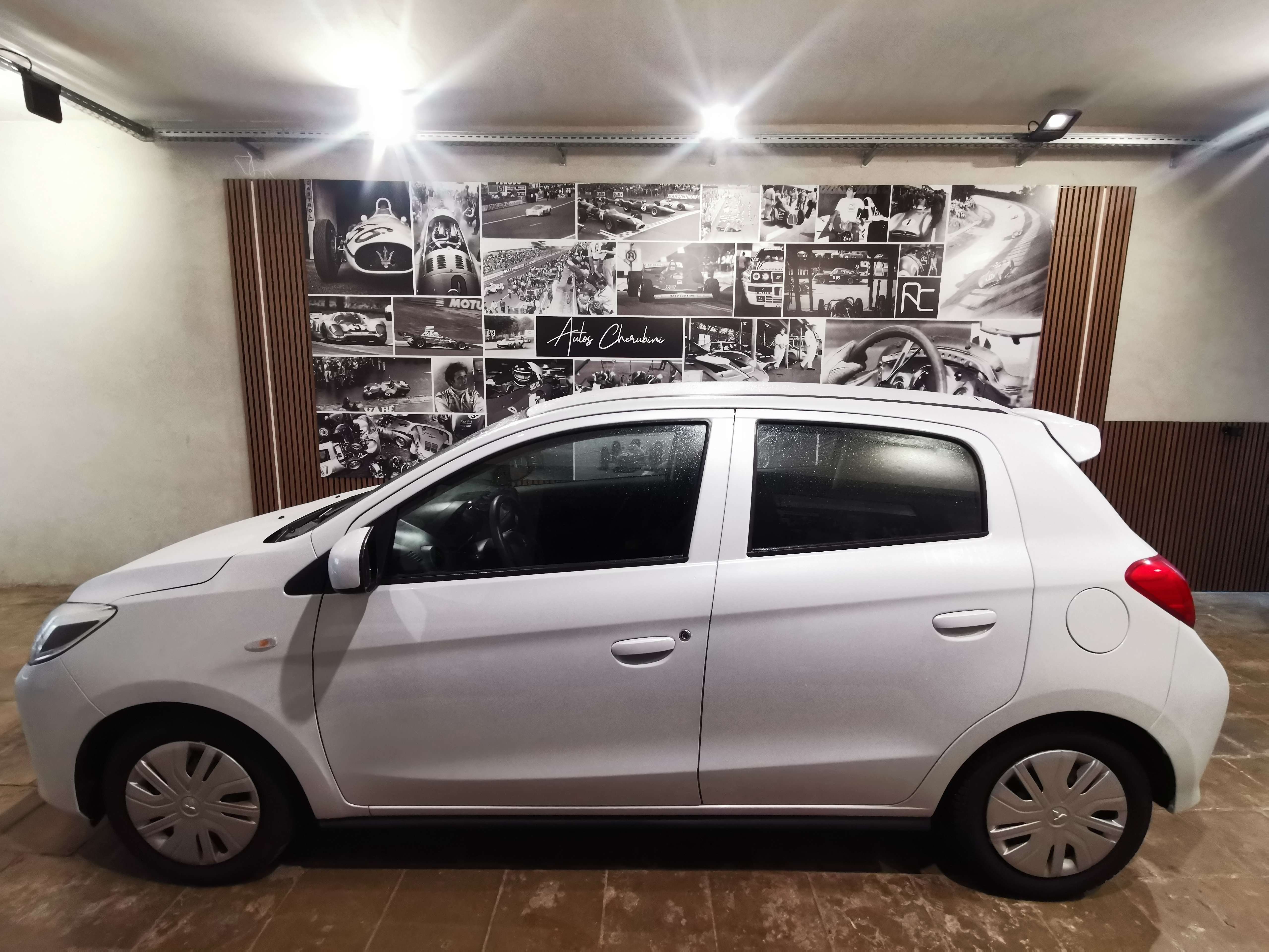 Mitsubishi Space Star Space Star 1.0i Inform
